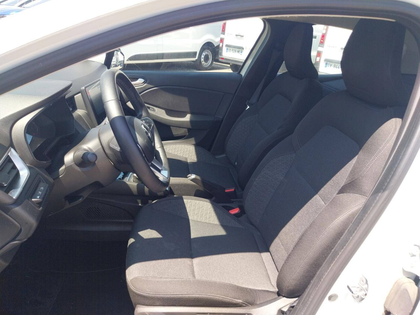 Vente en ligne Renault Clio 5 CLIO SOCIETE E-TECH 140 - 21N au prix de 13 290 €