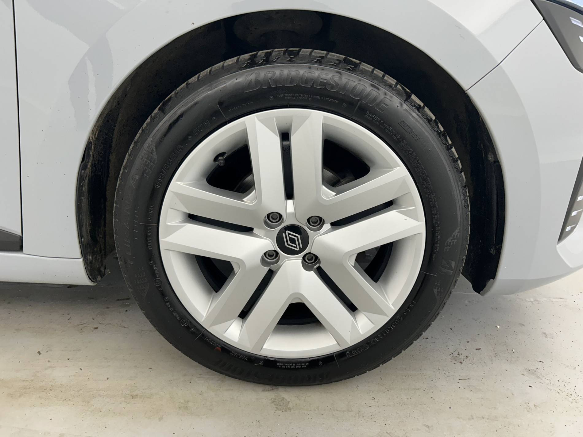 Vente en ligne Renault Clio 5 Clio TCe 90 ch GSR2 au prix de 15 290 €