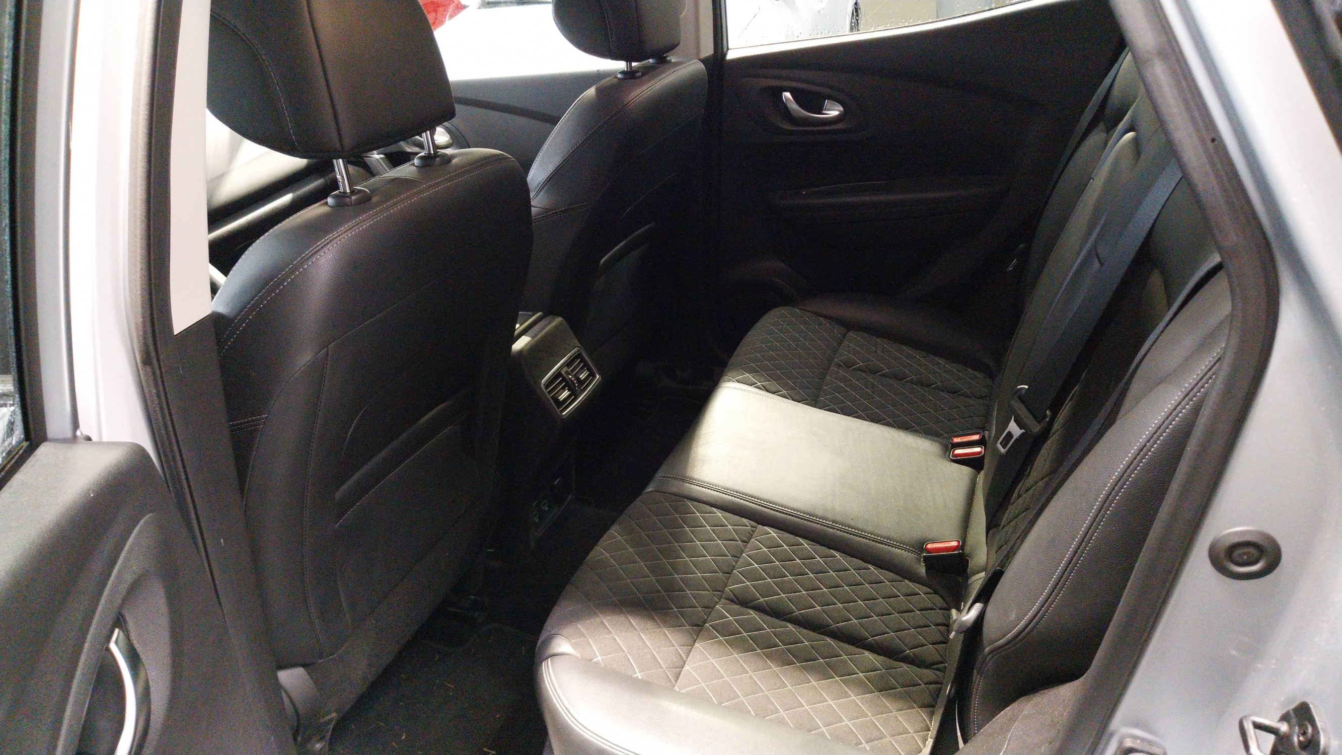 Vente en ligne Renault Kadjar  TCe 140 EDC au prix de 19 990 €