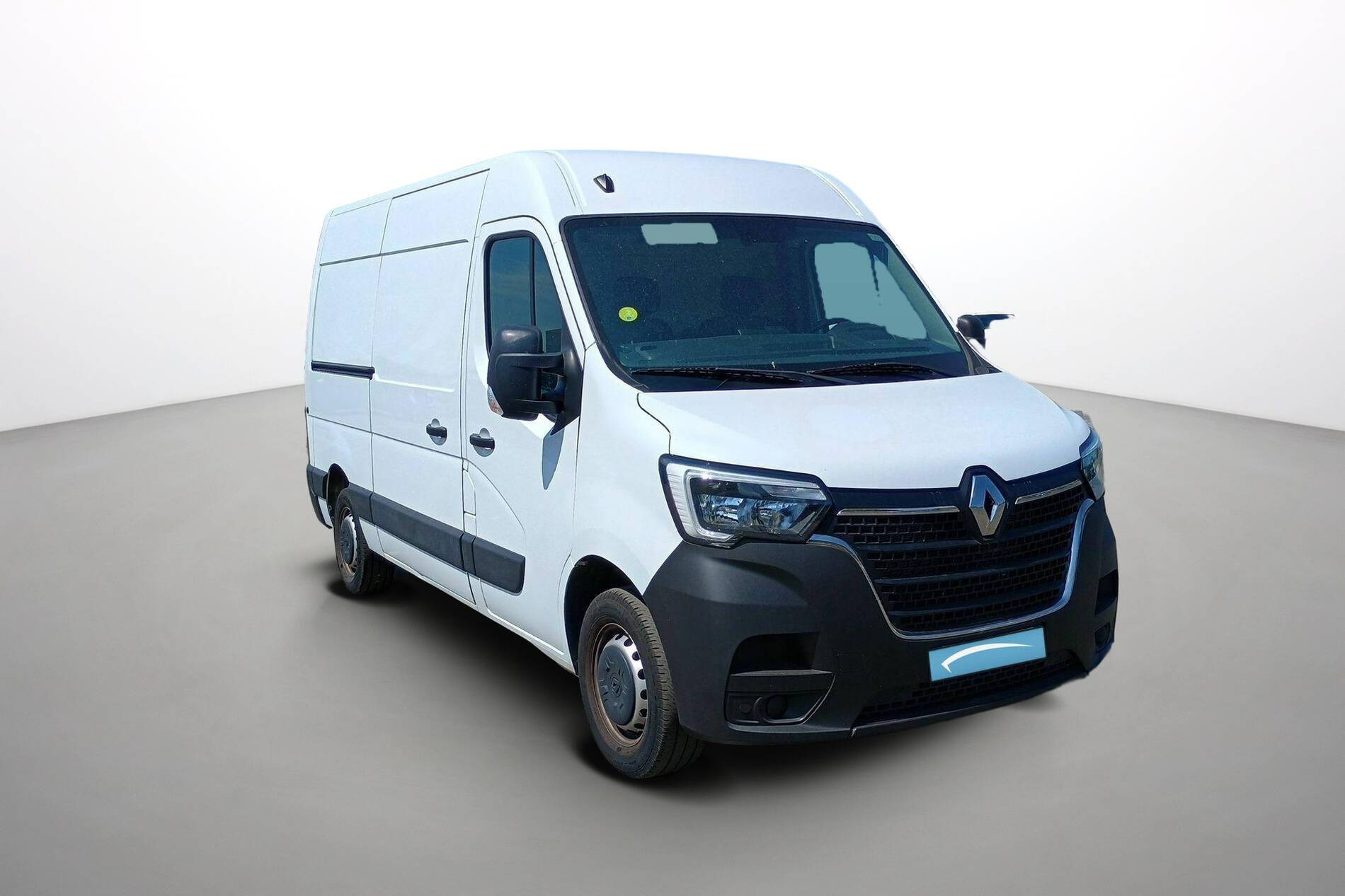 Vente en ligne Renault Master Fourgon MASTER FGN TRAC F3500 L2H2 BLUE DCI 135 au prix de 24 890 €
