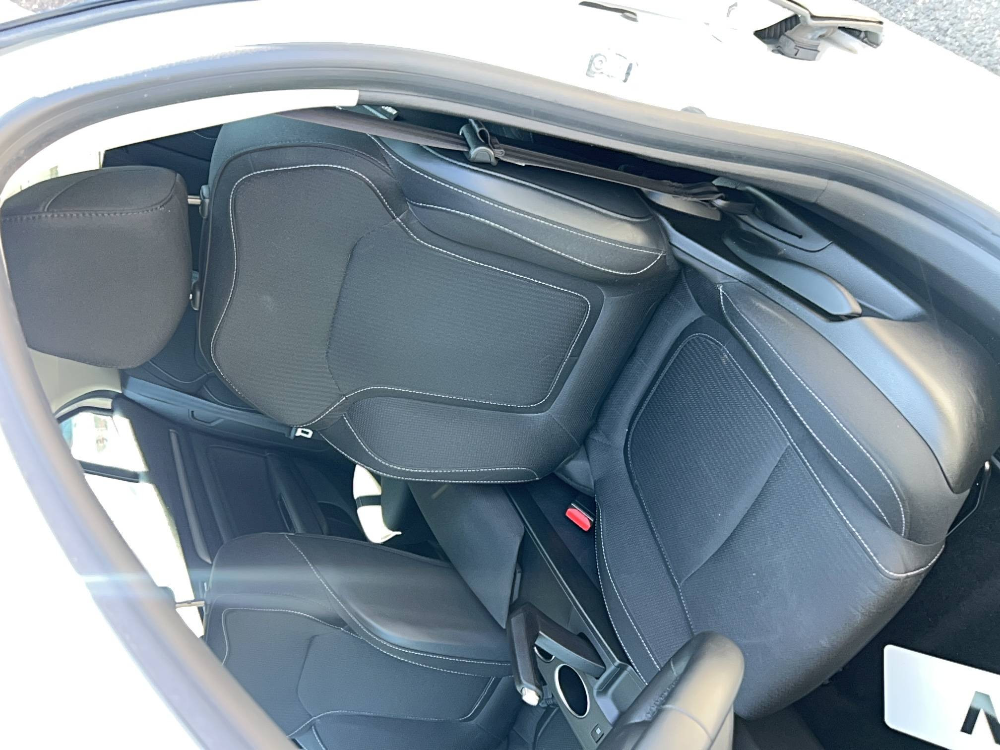 Vente en ligne Renault Megane 4 Mégane IV Berline Blue dCi 115 au prix de 14 290 €