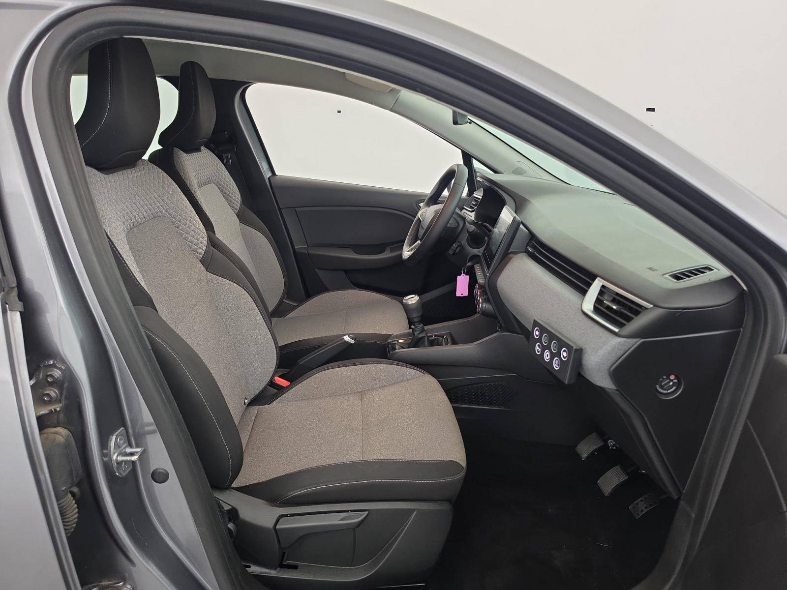 Vente en ligne Renault Clio 5 Clio Blue dCi 100 ch GSR2 au prix de 15 990 €