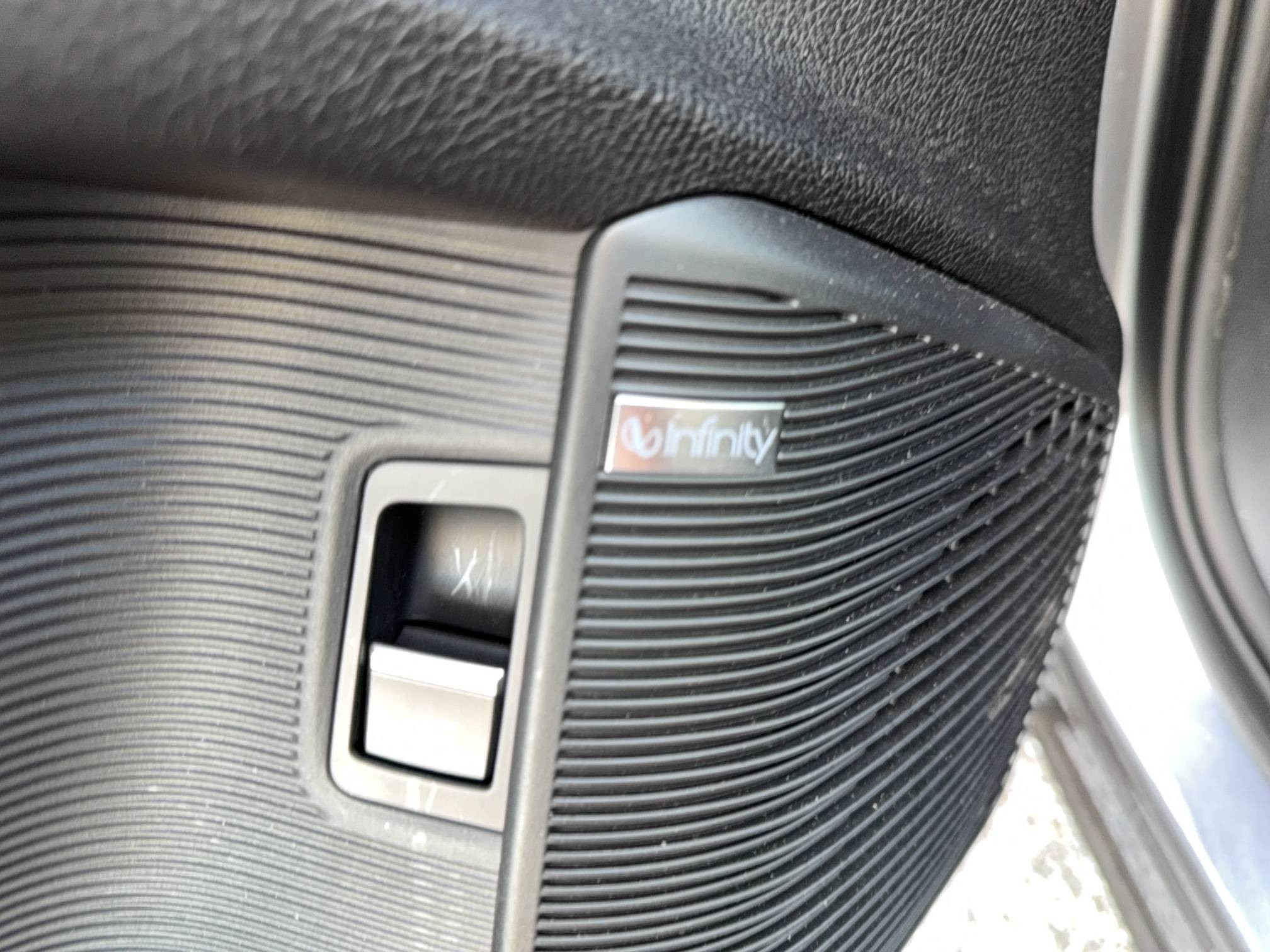 Vente en ligne Byd Seal U  1.5l DM-i 218 ch PHEV au prix de 35 990 €