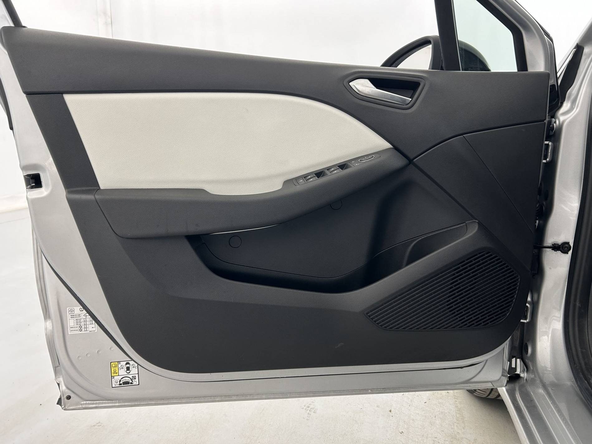 Vente en ligne Renault Clio 5 Clio TCe 90 au prix de 14 790 €