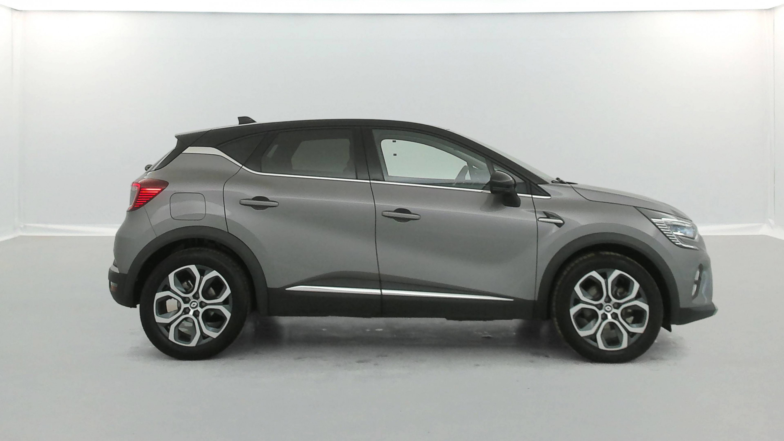 Vente en ligne Renault Captur  E-Tech full hybrid 145 au prix de 20 690 €