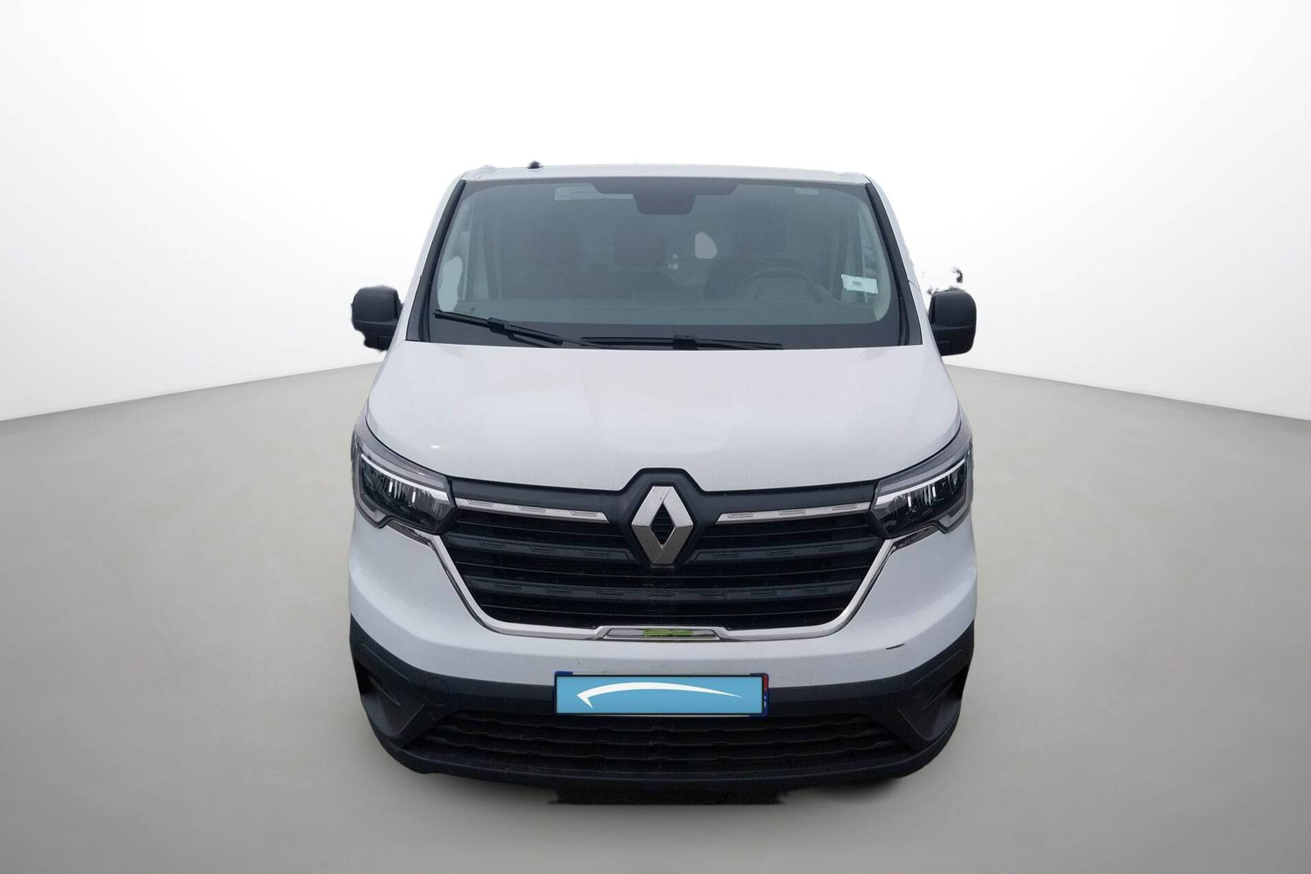 Vente en ligne Renault Trafic 3 Fourgon TRAFIC FGN L2H1 3000 KG BLUE DCI 130 au prix de 23 490 €