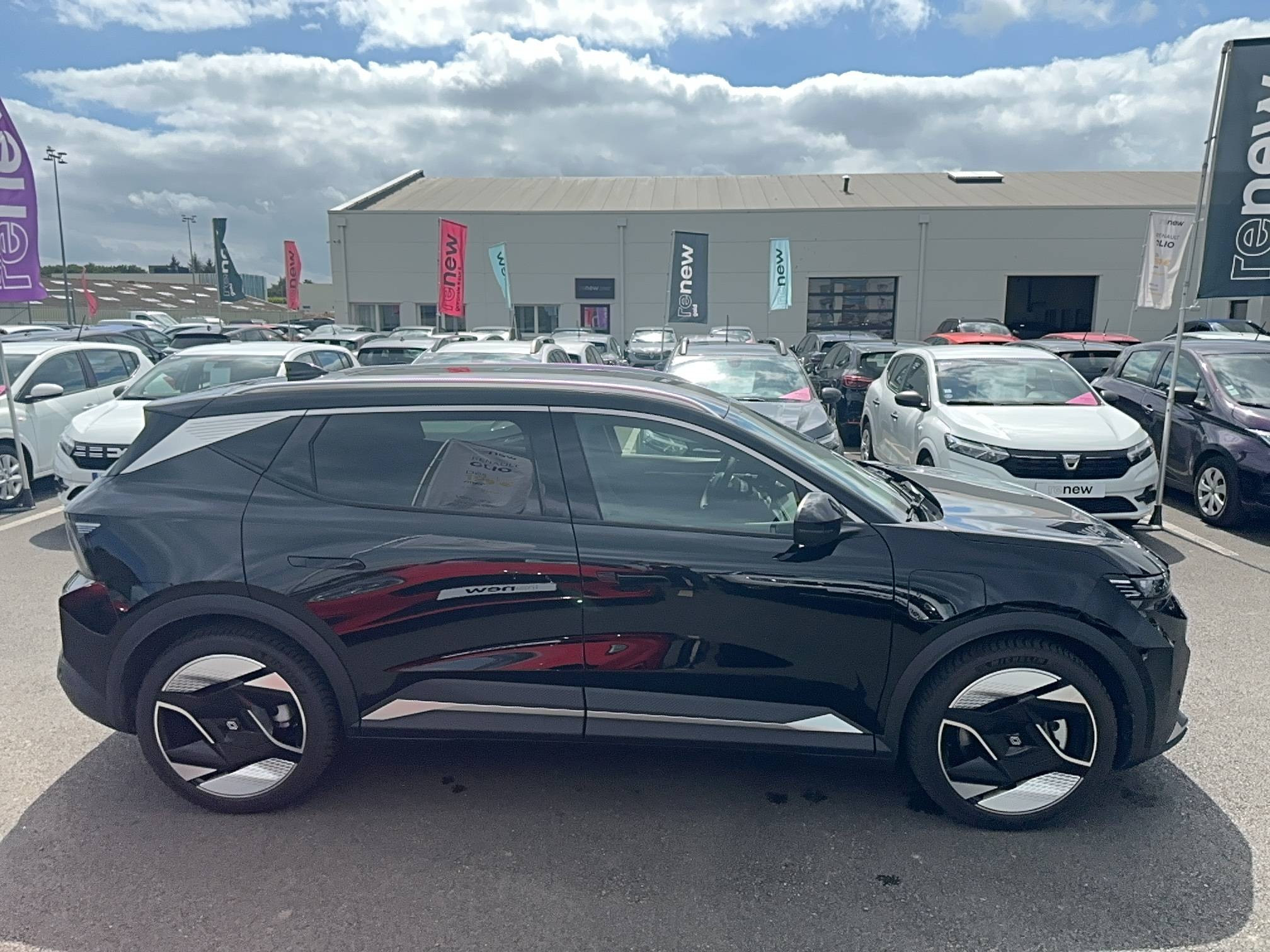 Vente en ligne Renault Scenic E-Tech  220 ch grande autonomie au prix de 45 290 €