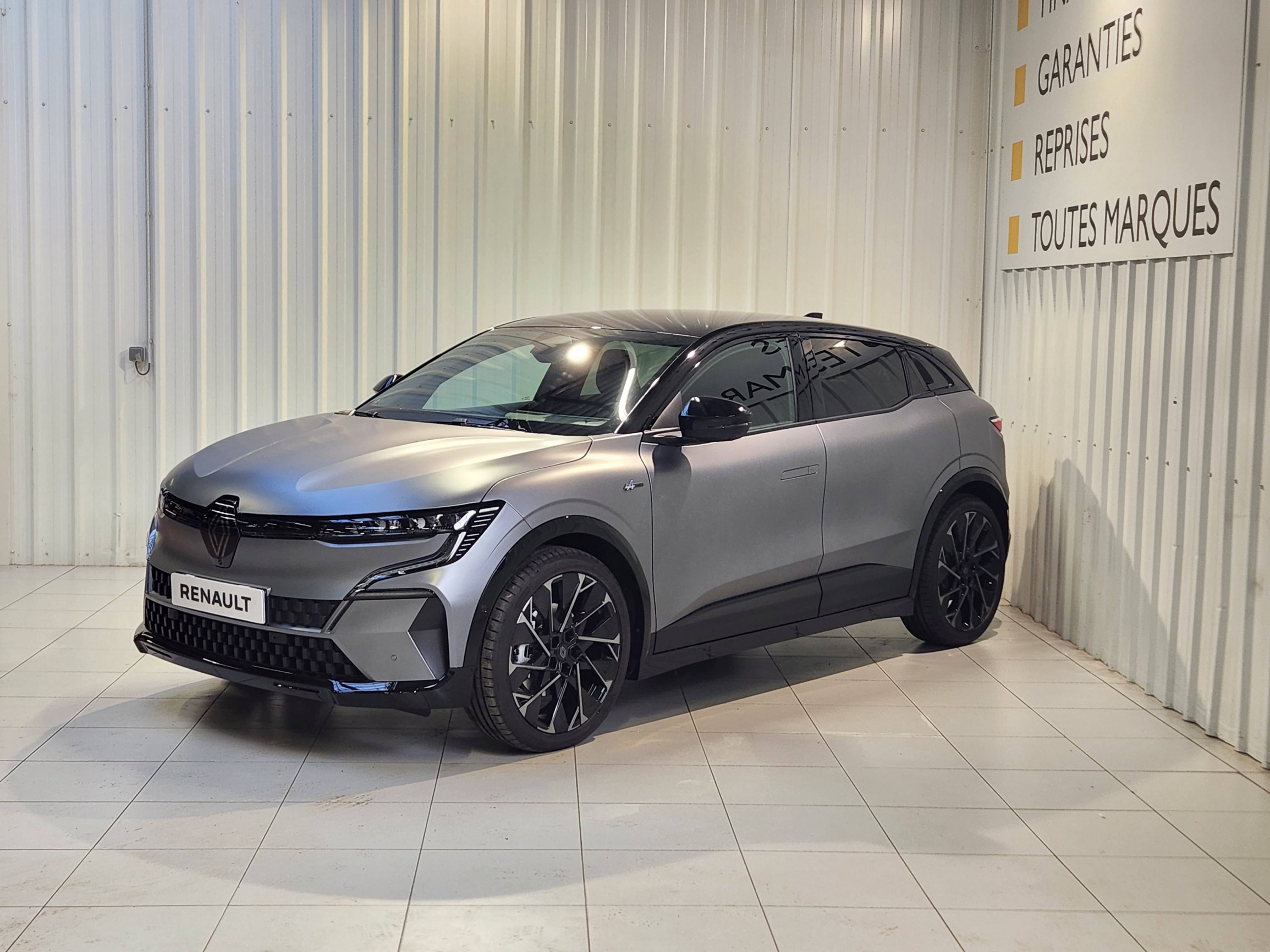 Renault Megane E-Tech  220 ch autonomie confort occasion de 2025 en vente à Morlaix