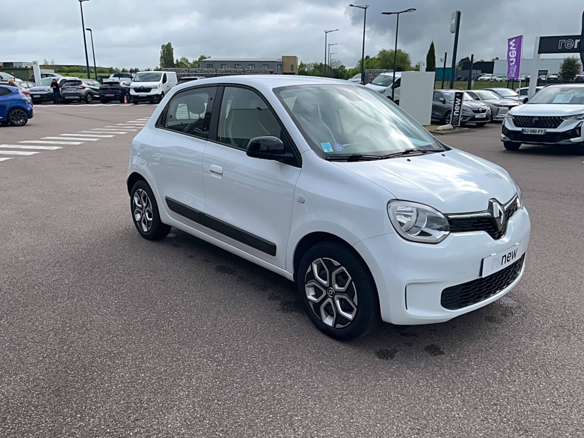 Vente en ligne Renault Twingo 3  SCe 65 au prix de 12 491 €