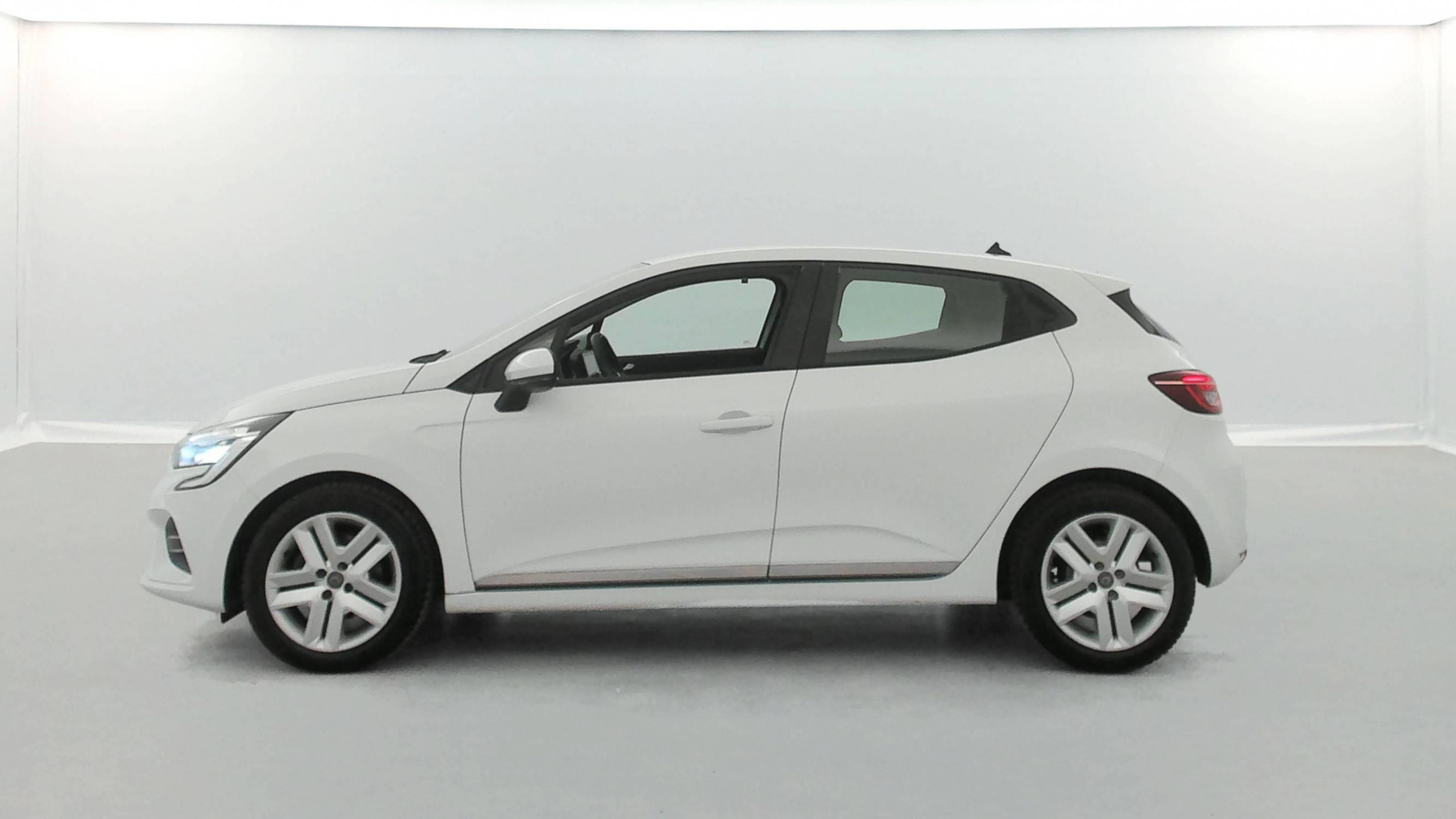 Vente en ligne Renault Clio 5 CLIO SOCIETE BLUE DCI 85 au prix de 11 999 €