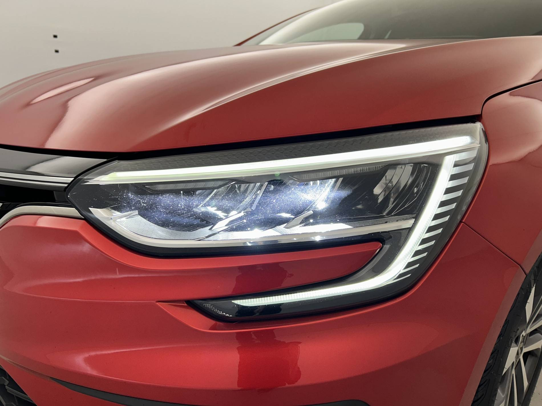 Vente en ligne Renault Megane 4  Blue dCi 115 EDC au prix de 18 785 €