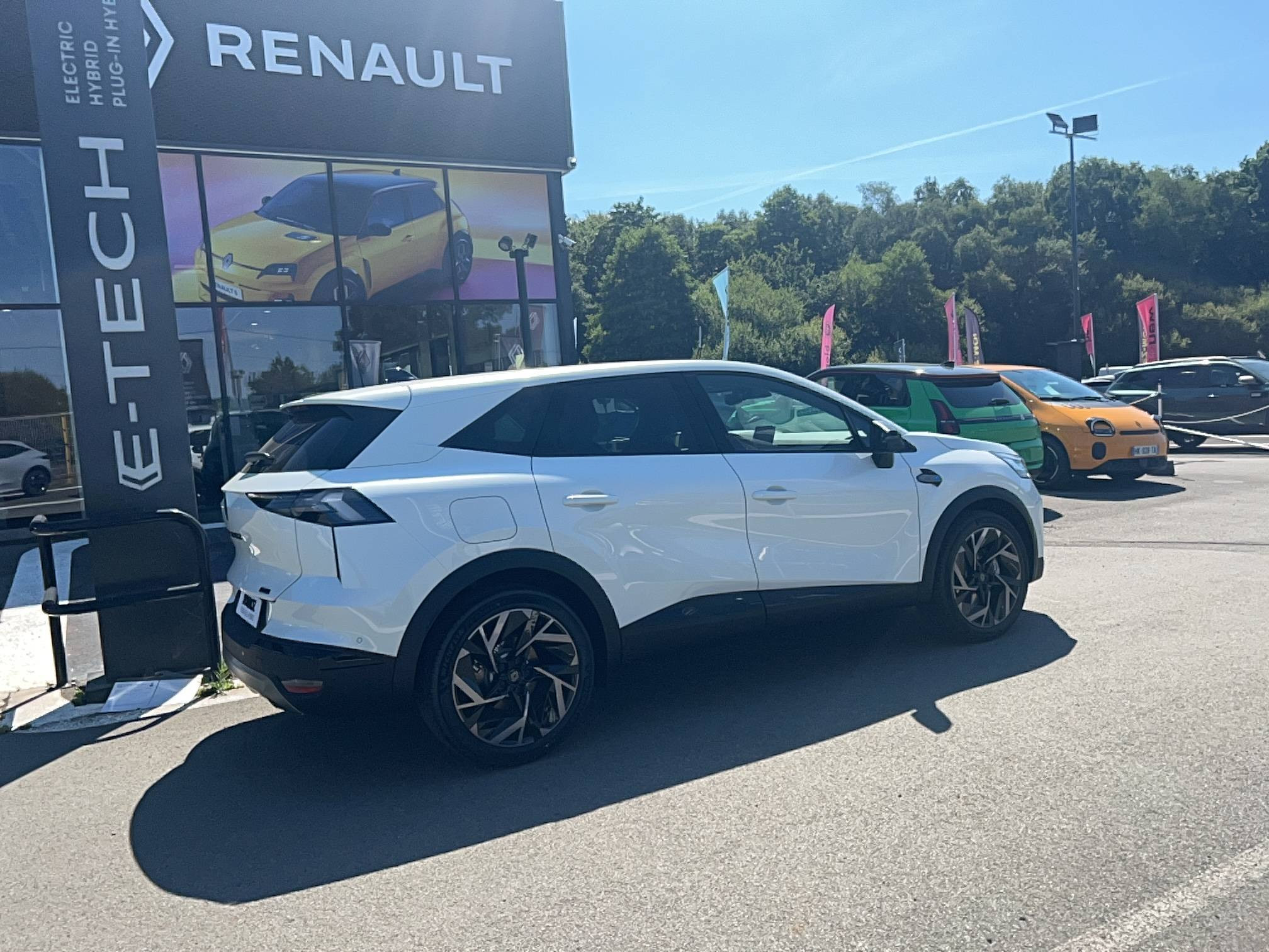 Vente en ligne Renault Symbioz  E-Tech full hybrid 160 ch au prix de 36 990 €