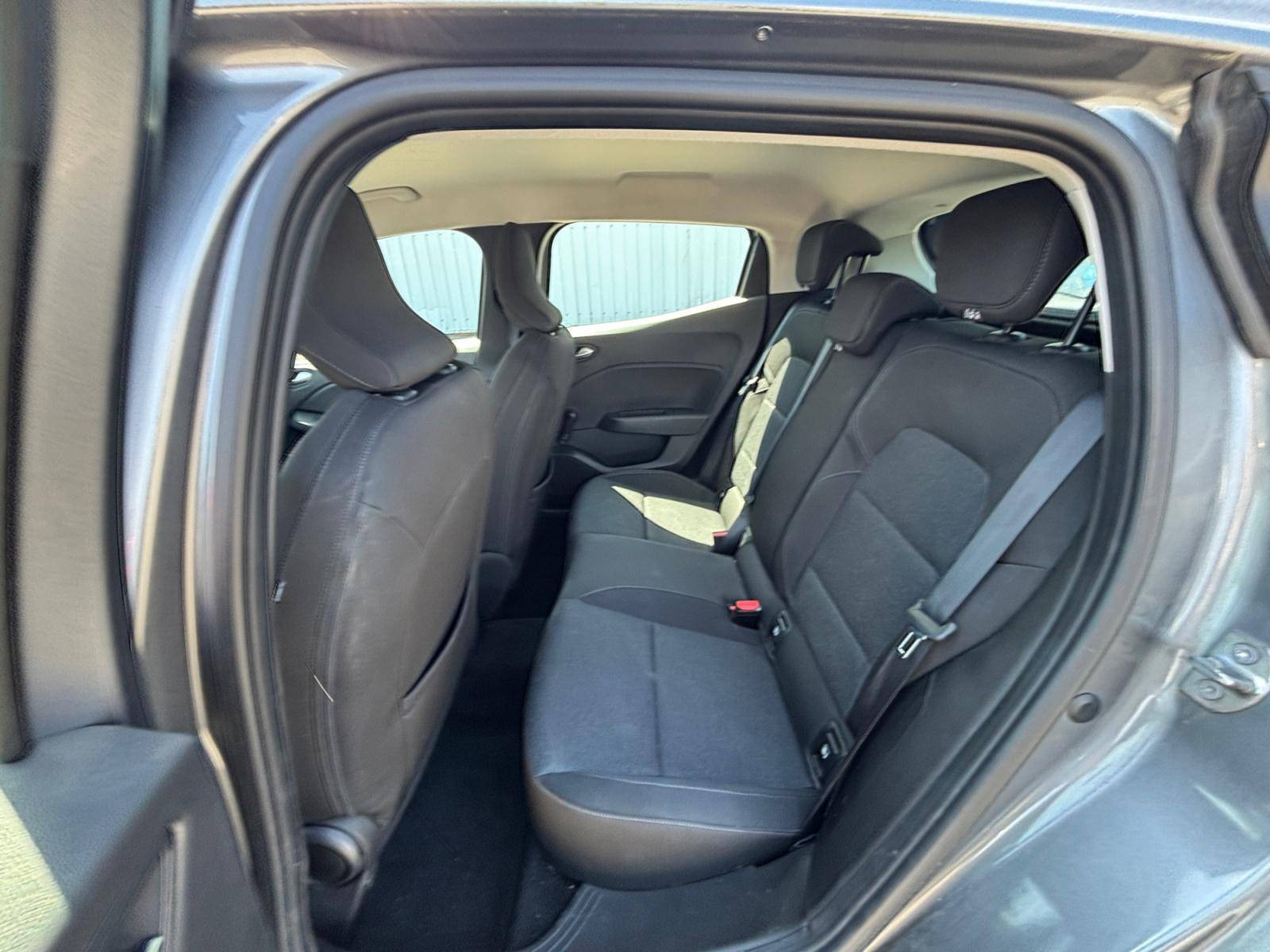 Vente en ligne Renault Clio 5 Clio TCe 90 au prix de 14 250 €