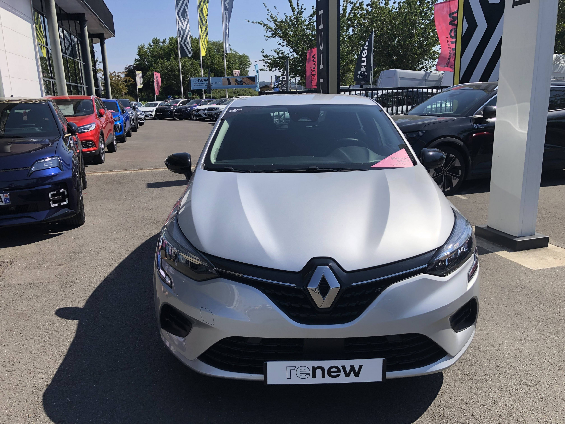 Vente en ligne Renault Clio 5 Clio TCe 90 au prix de 13 990 €