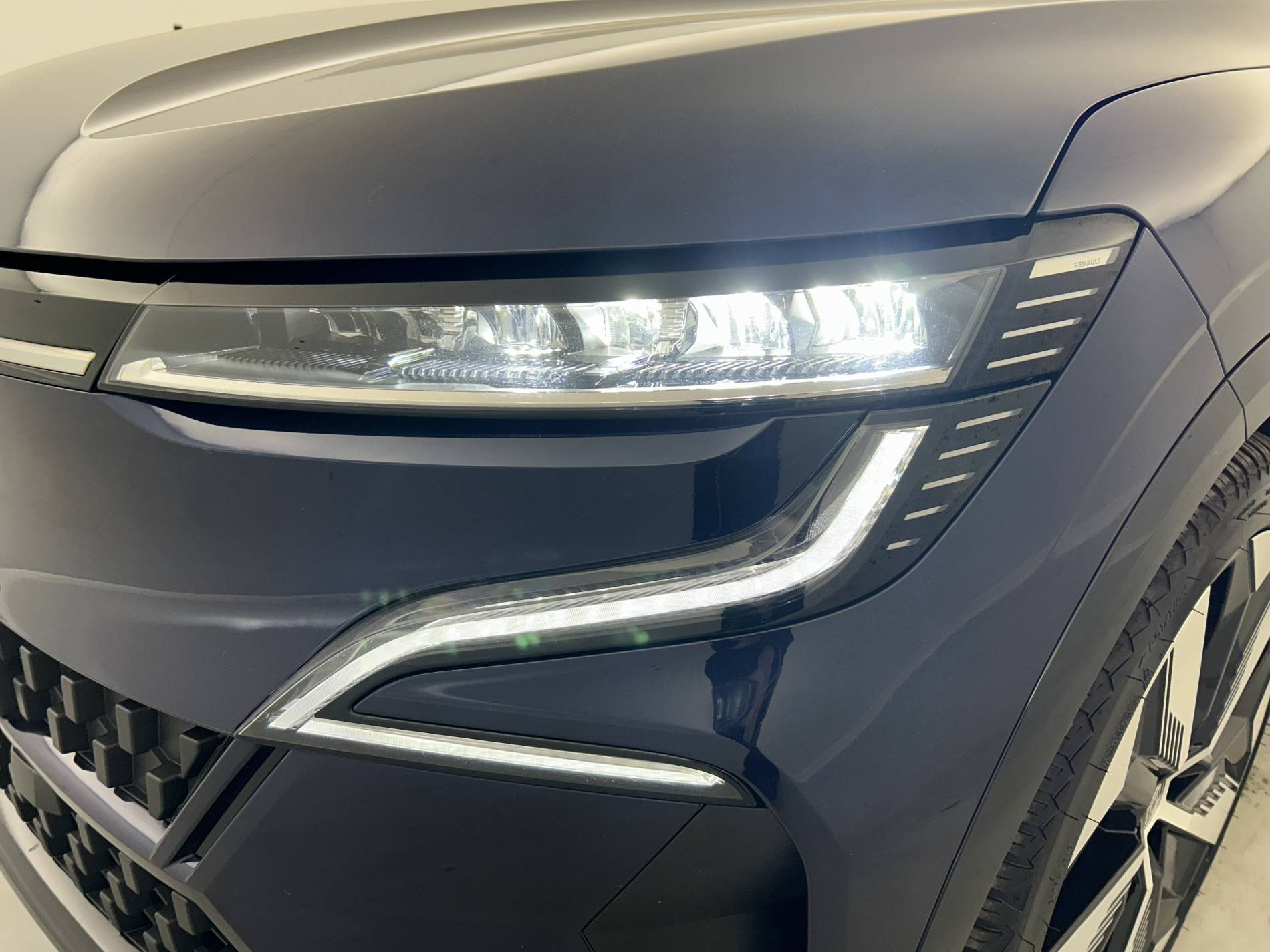 Vente en ligne Renault Megane E-Tech  EV40 130ch standard charge au prix de 20 990 €