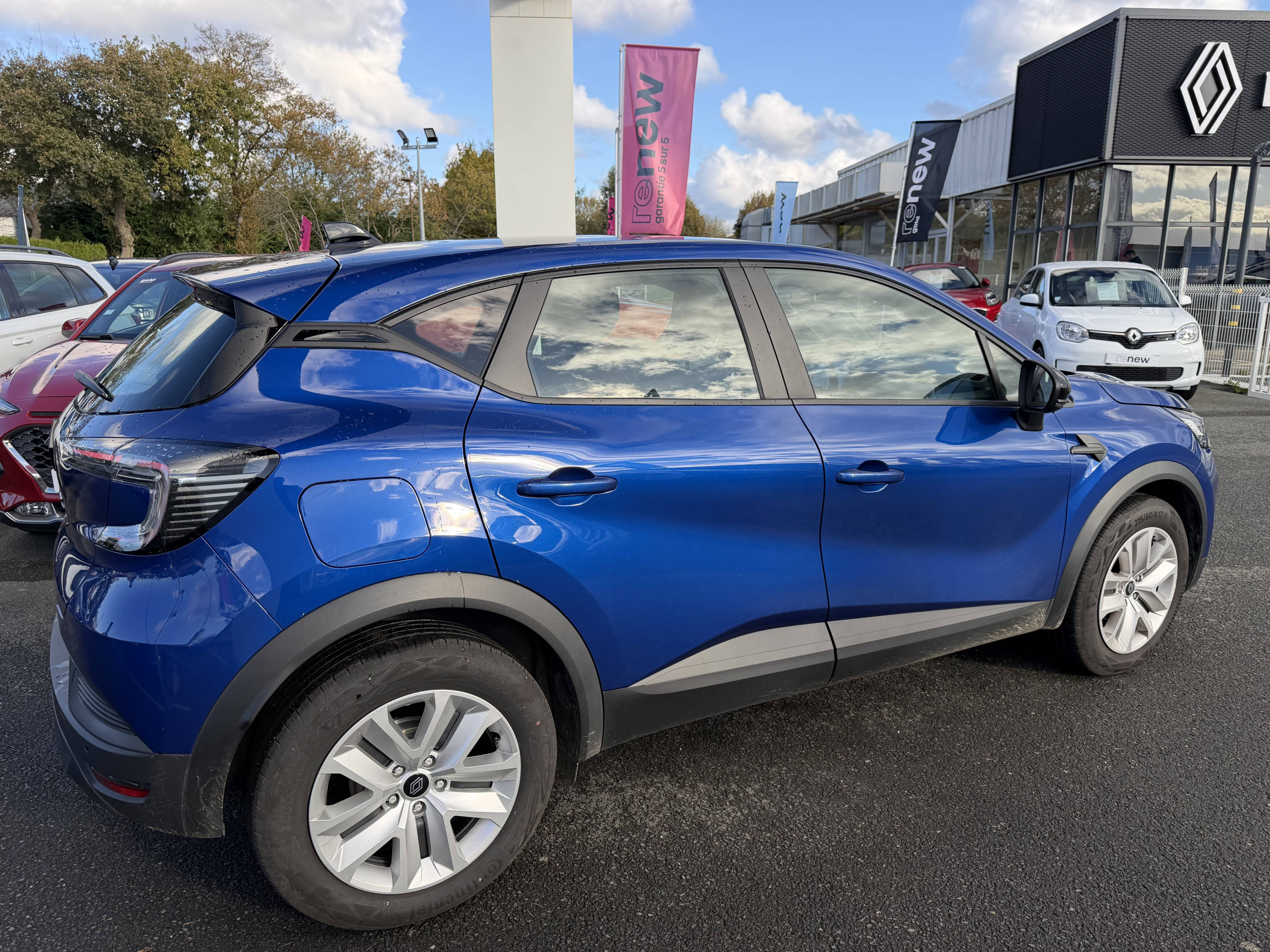 Vente en ligne Renault Captur  TCe 90 au prix de 17 990 €