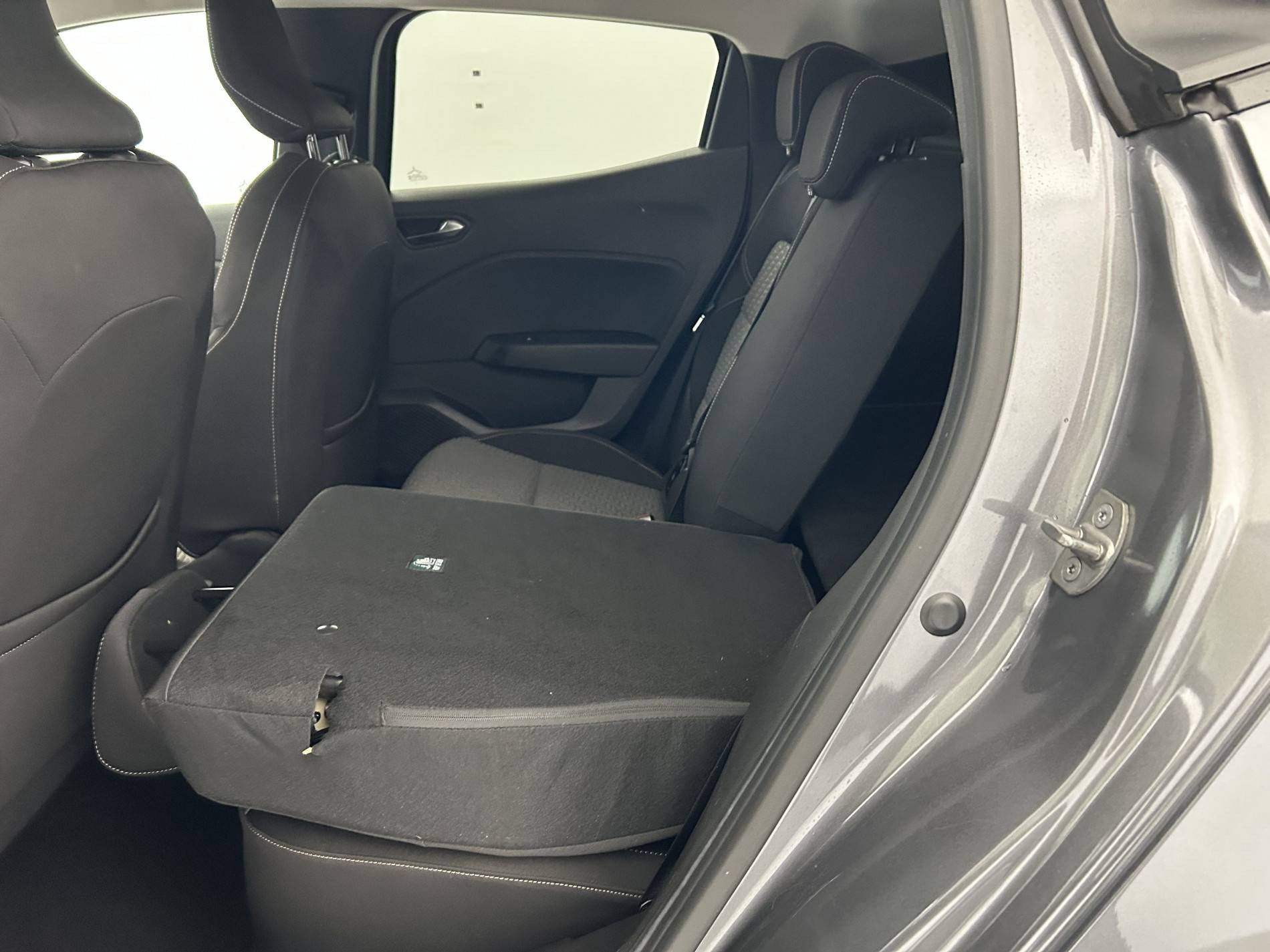 Vente en ligne Renault Clio 5 Clio TCe 90 au prix de 14 490 €