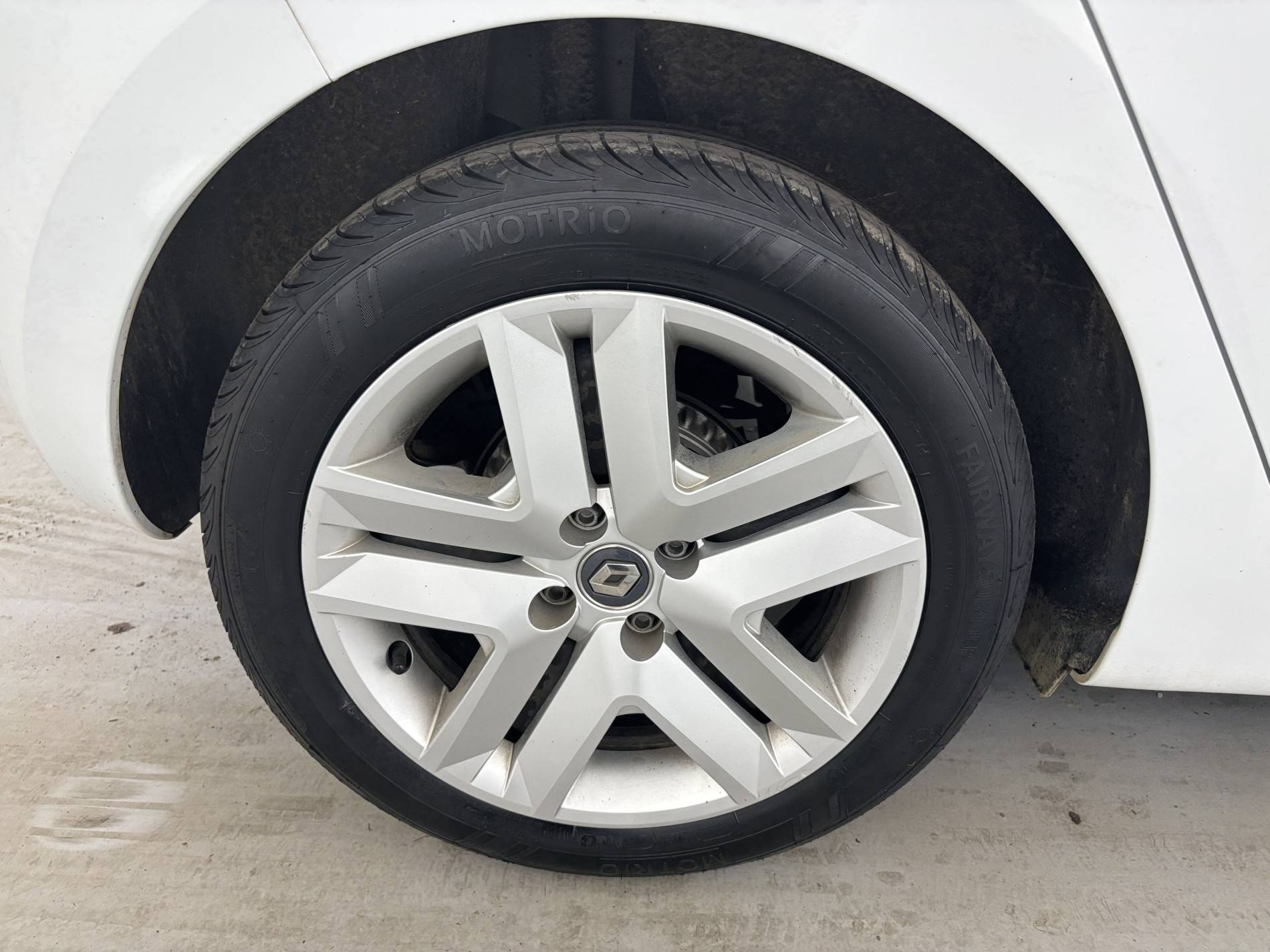 Vente en ligne Renault Clio 5 Clio TCe 90 - 21 au prix de 13 990 €
