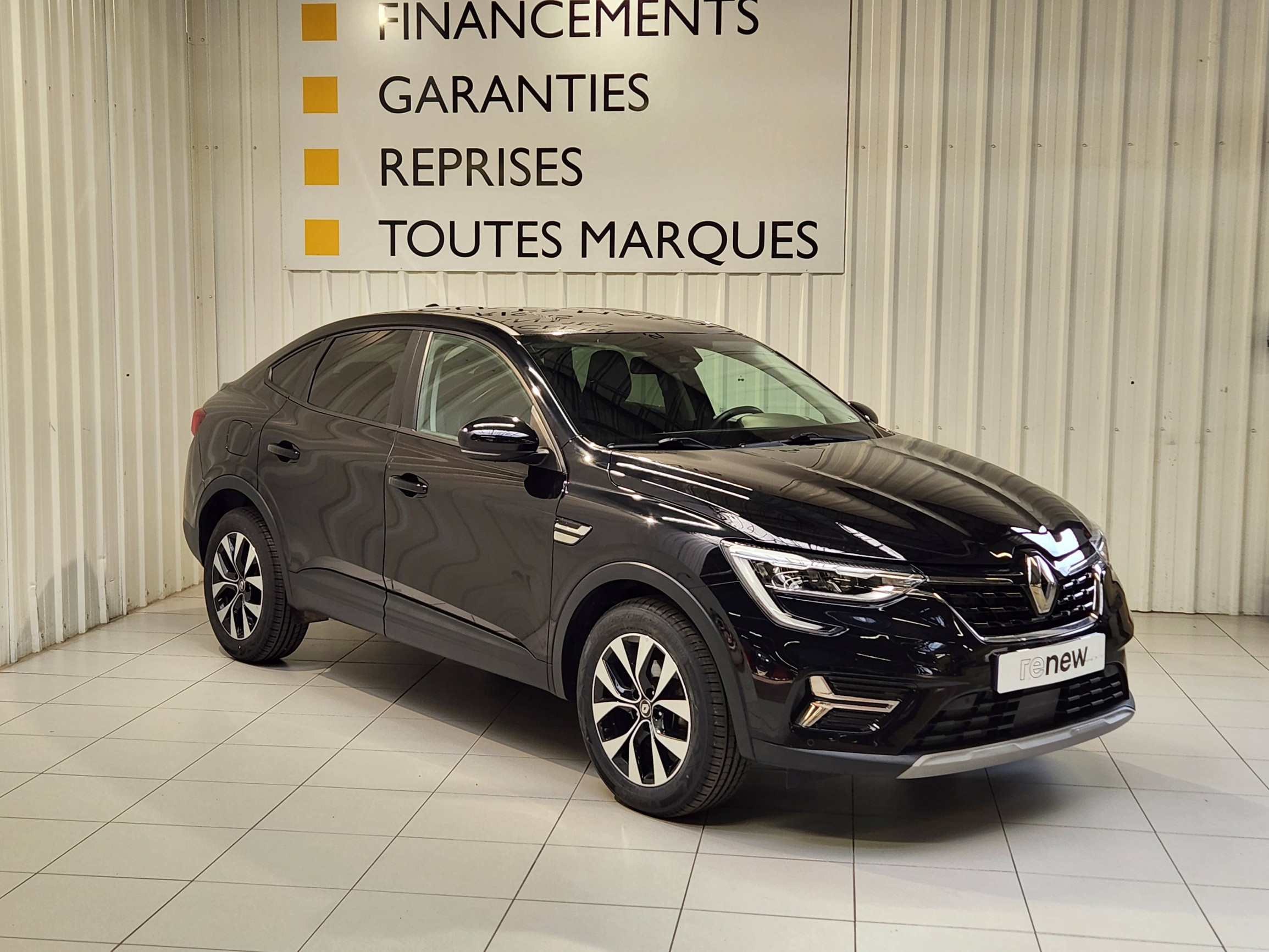 Vente en ligne Renault Arkana  E-Tech hybride 145 - 22 au prix de 19 999 €