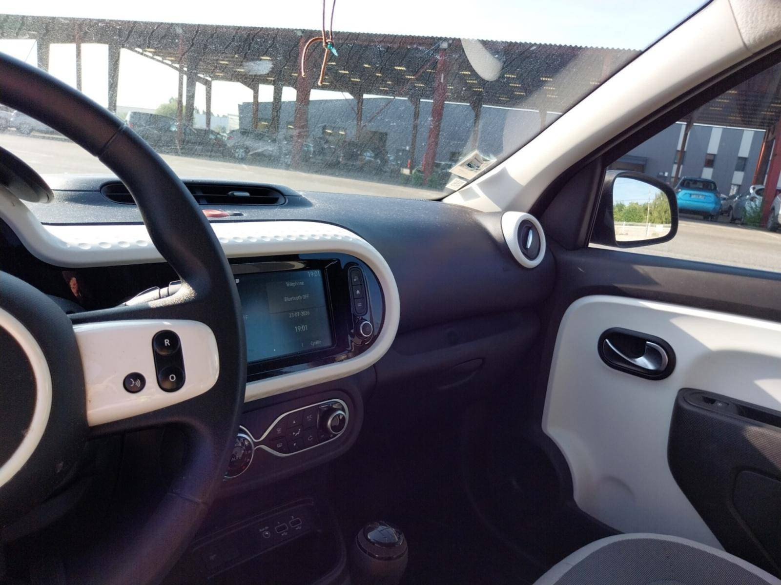 Vente en ligne Renault Twingo 3  SCe 65 - 21 au prix de 12 790 €
