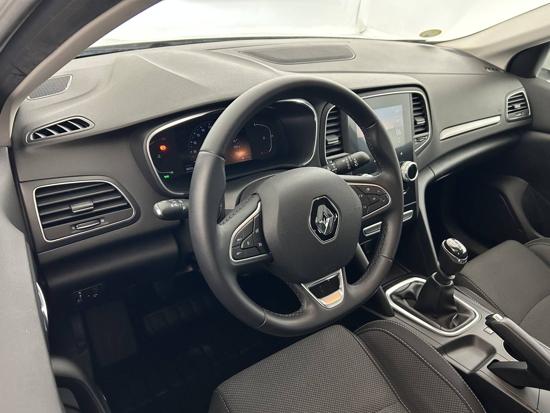Vente en ligne Renault Megane 4 Estate  Blue dCi 115 au prix de 15 780 €