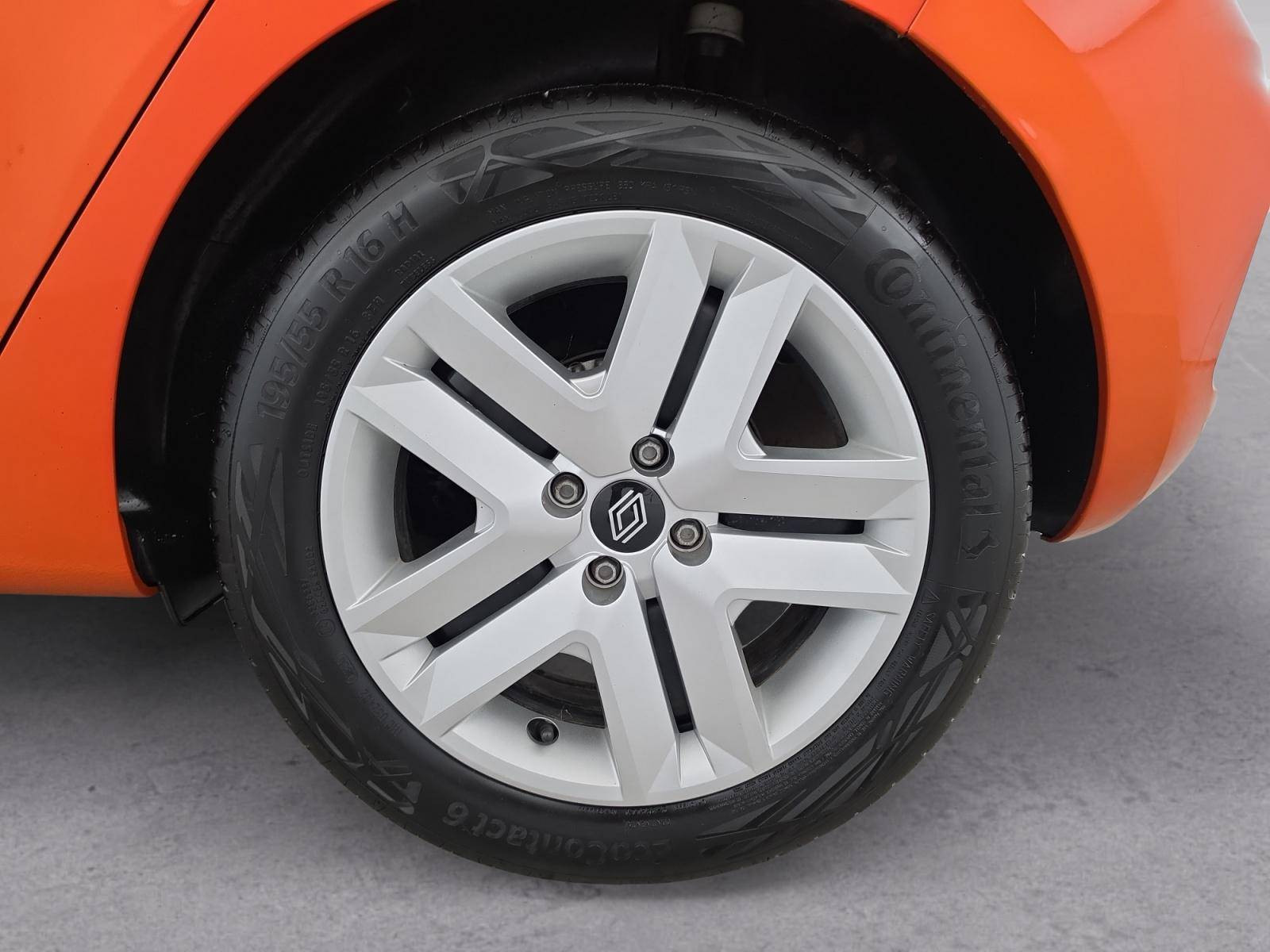 Vente en ligne Renault Clio 5 Clio TCe 90 au prix de 15 490 €