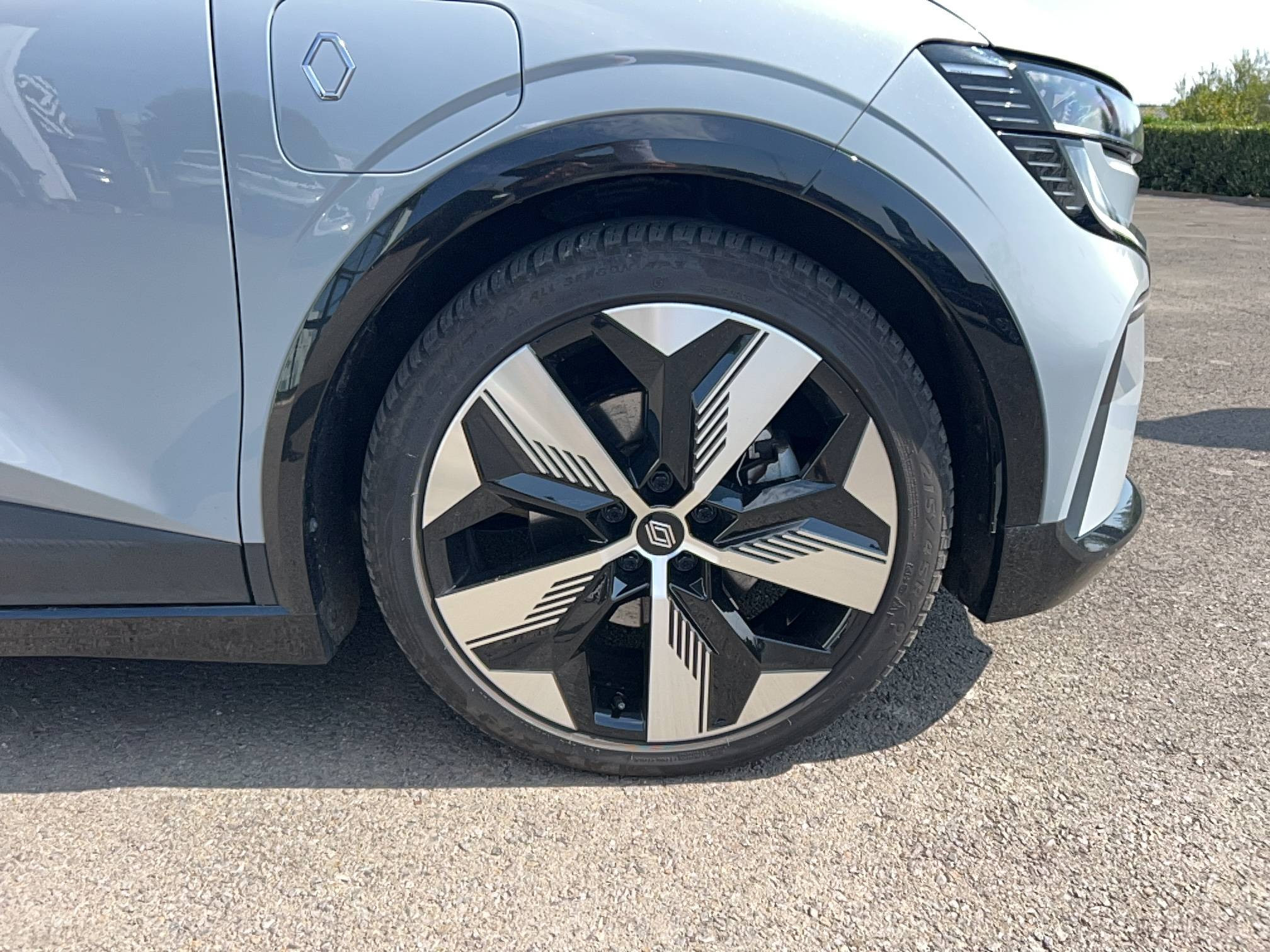 Vente en ligne Renault Megane E-Tech  EV60 220 ch super charge au prix de 22 980 €