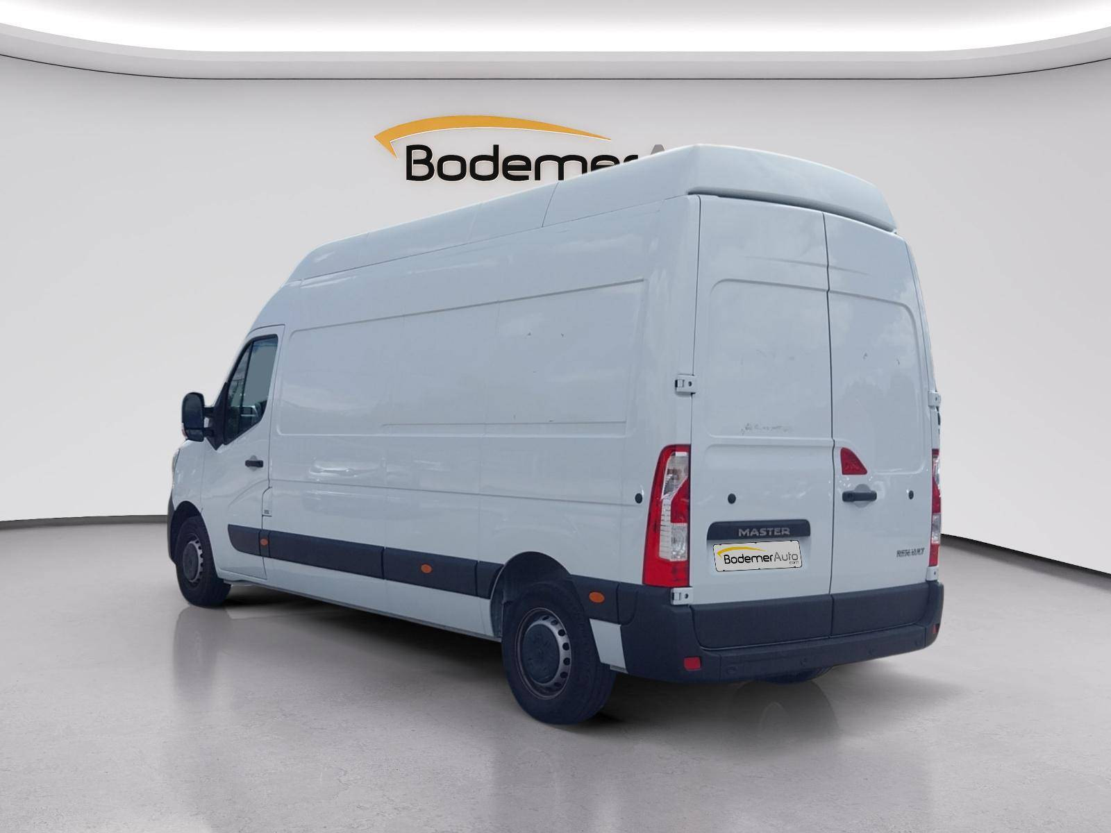 Vente en ligne Renault Master Fourgon MASTER FGN TRAC F3500 L3H3 BLUE DCI 135 au prix de 26 890 €