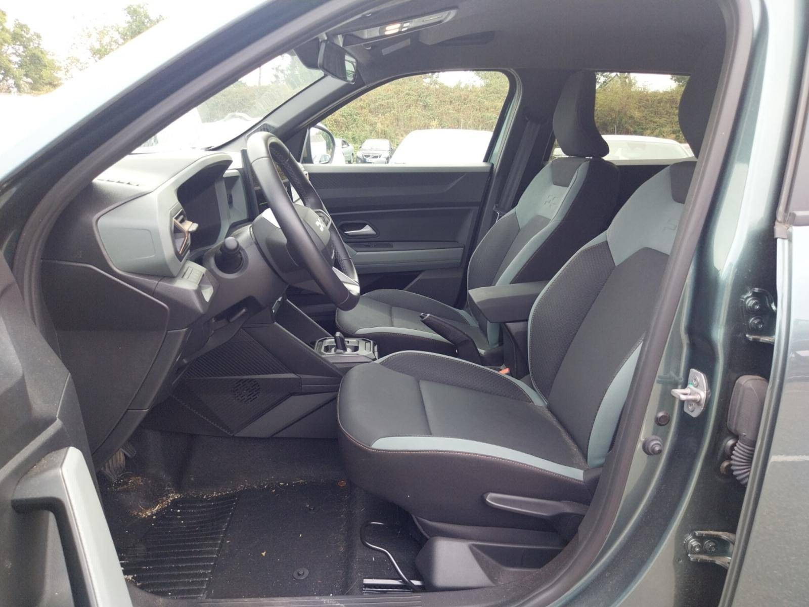 Vente en ligne Dacia Duster  Hybrid 140 au prix de 25 990 €