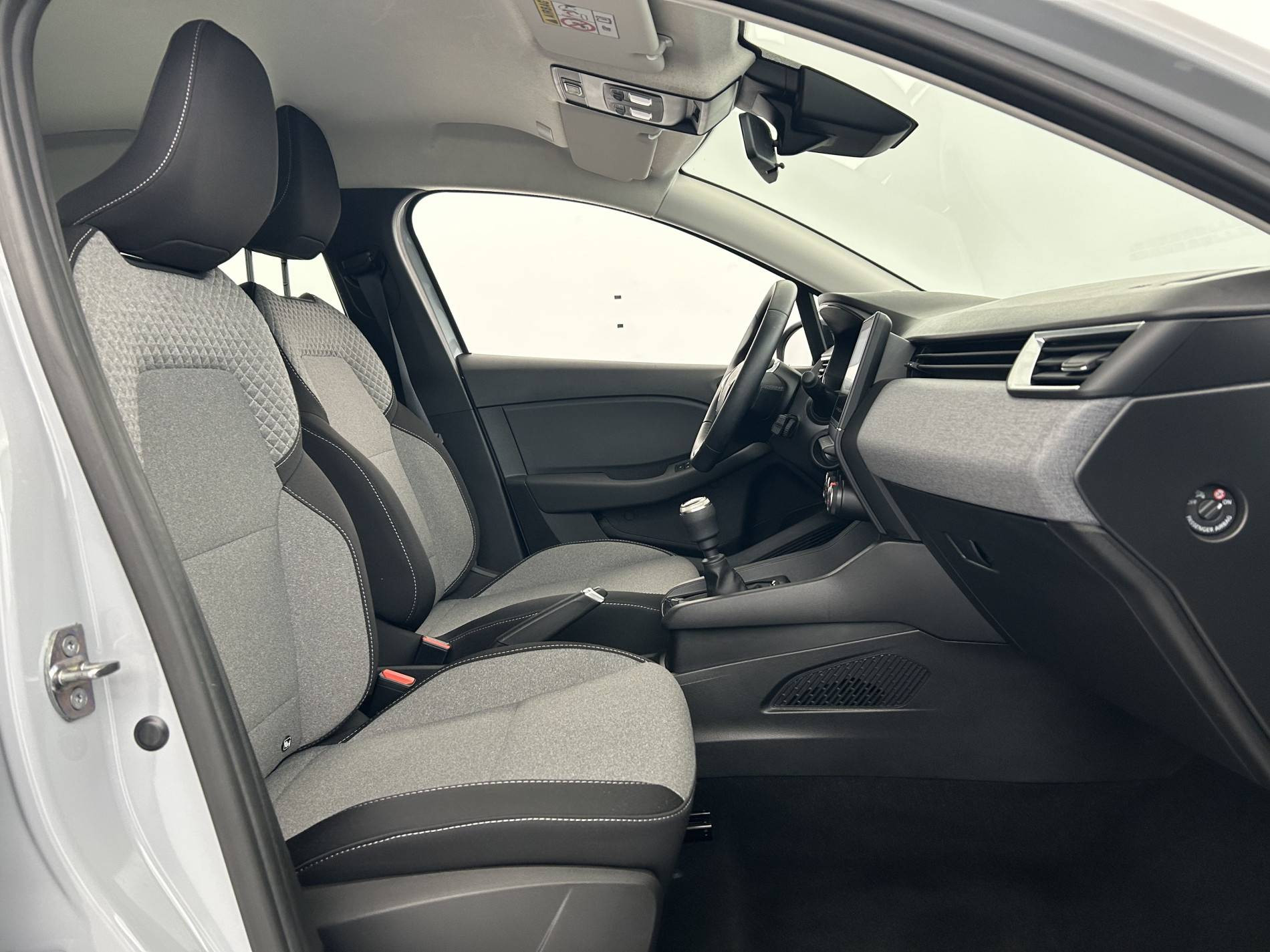 Vente en ligne Renault Clio 5 Clio TCe 90 au prix de 15 990 €