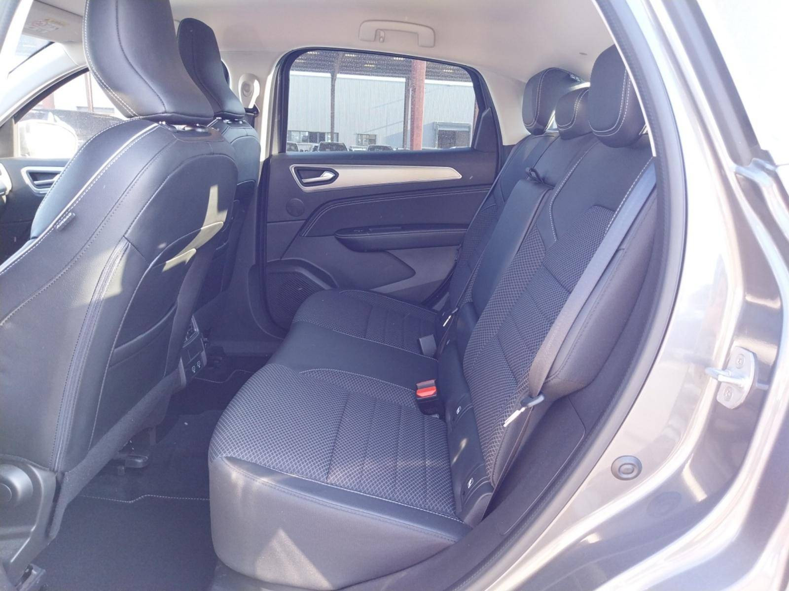 Vente en ligne Renault Arkana  E-Tech hybride 145 - 22 au prix de 20 990 €