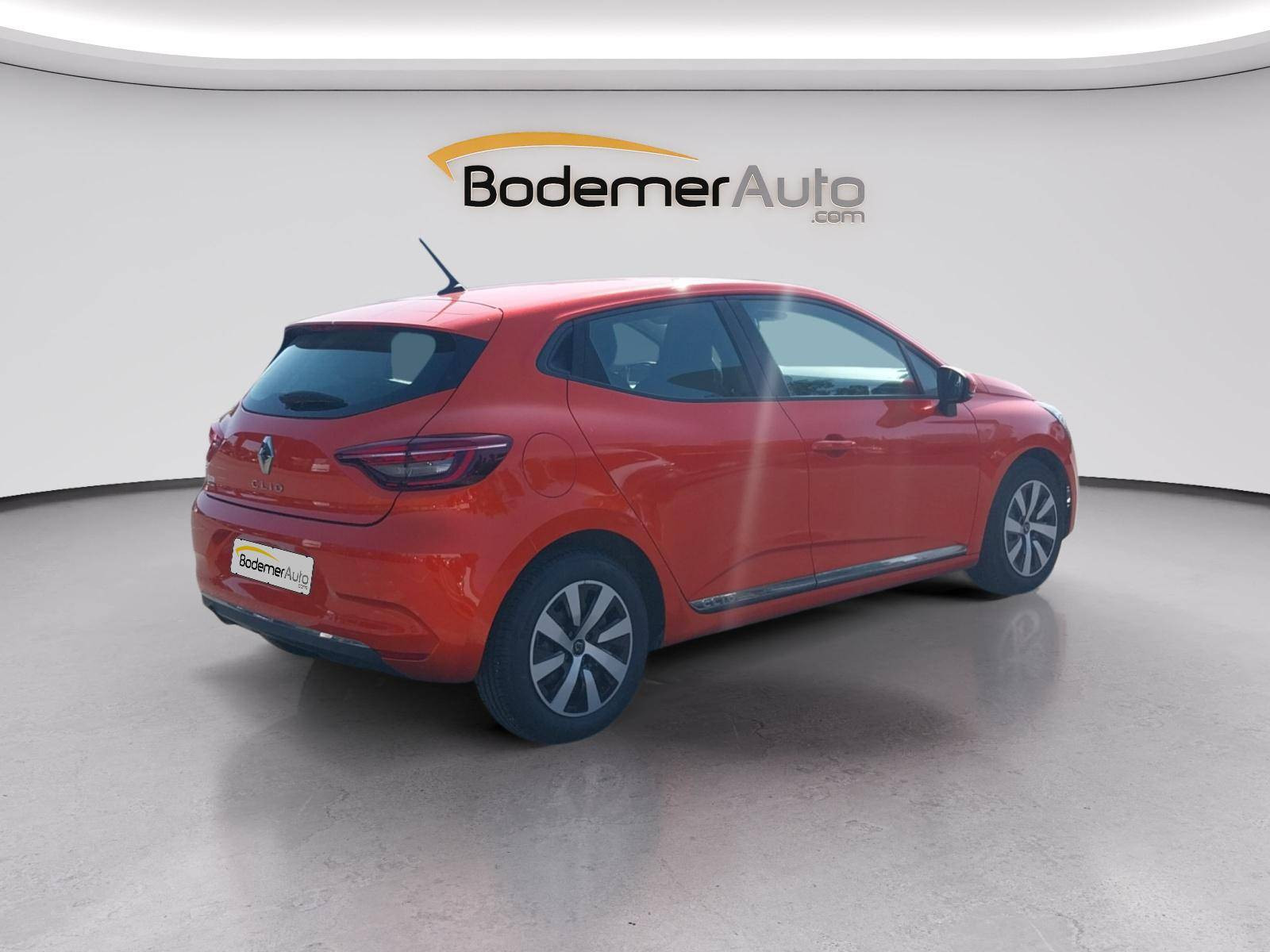 Vente en ligne Renault Clio 5 Clio Blue dCi 85 au prix de 13 990 €