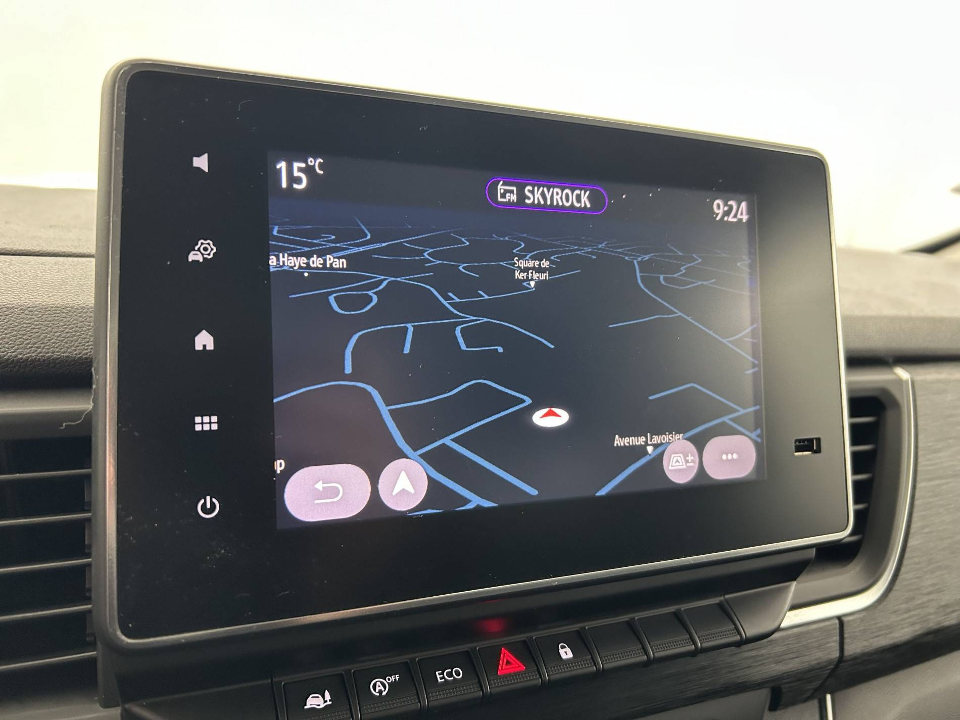 Vente en ligne Renault Trafic 3 Fourgon TRAFIC FGN L1H1 2800 KG BLUE DCI 130 au prix de 19 490 €