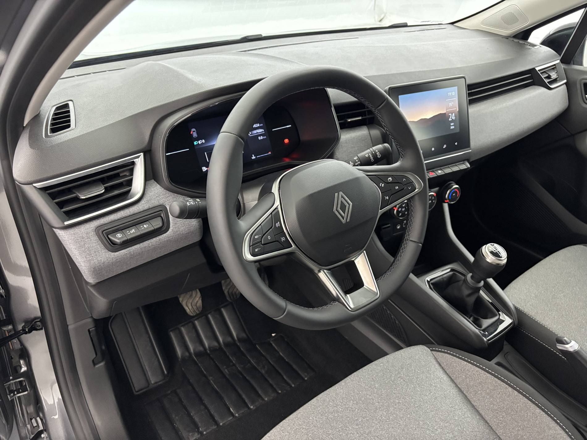Vente en ligne Renault Clio 5 Clio Blue dCi 100 ch au prix de 18 500 €