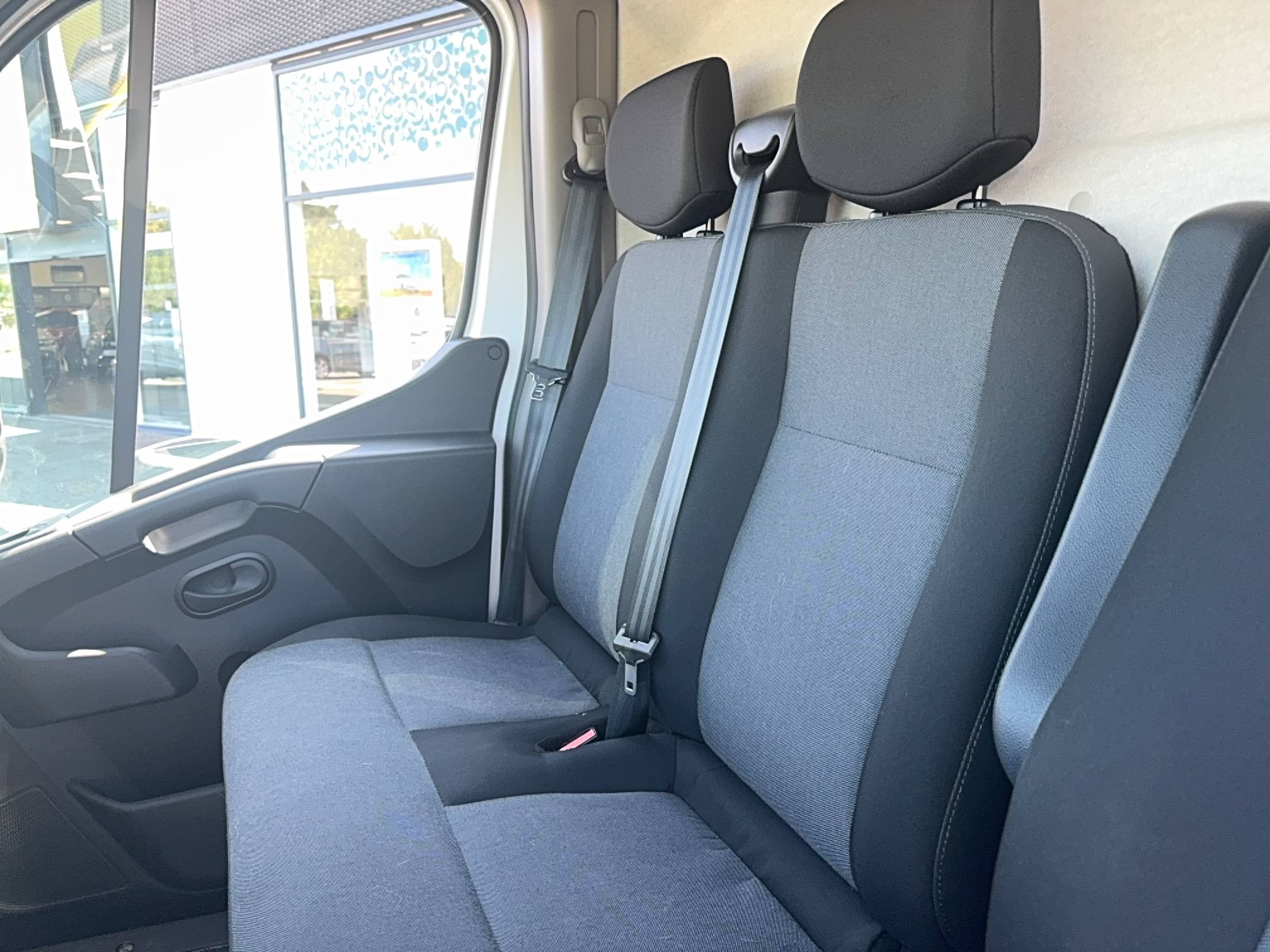 Vente en ligne Renault Master Fourgon MASTER FGN TRAC F3500 L2H2 BLUE DCI 135 au prix de 25 500 €