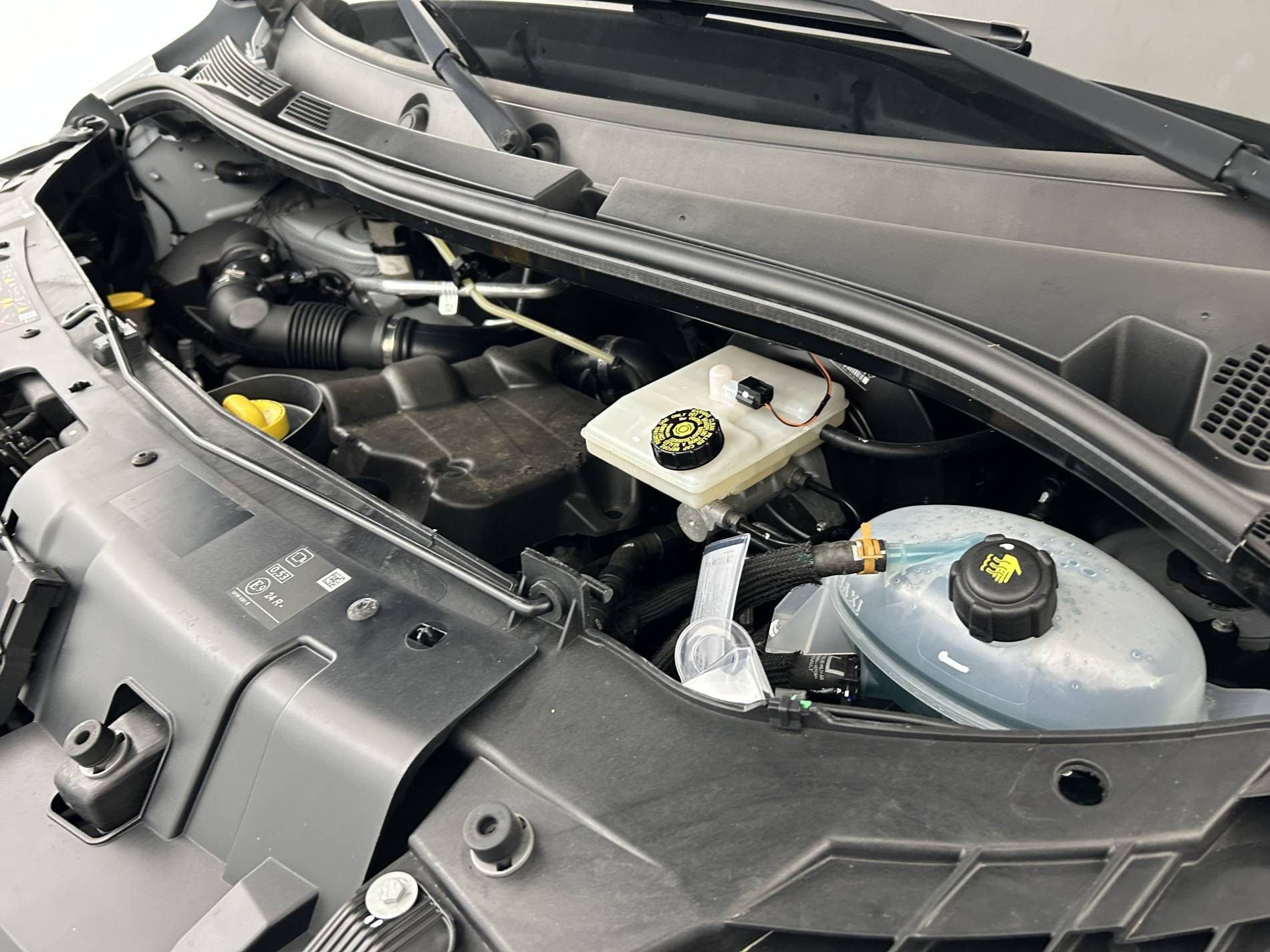 Vente en ligne Renault Master Fourgon MASTER FGN TRAC F3500 L3H3 BLUE DCI 135 au prix de 26 490 €