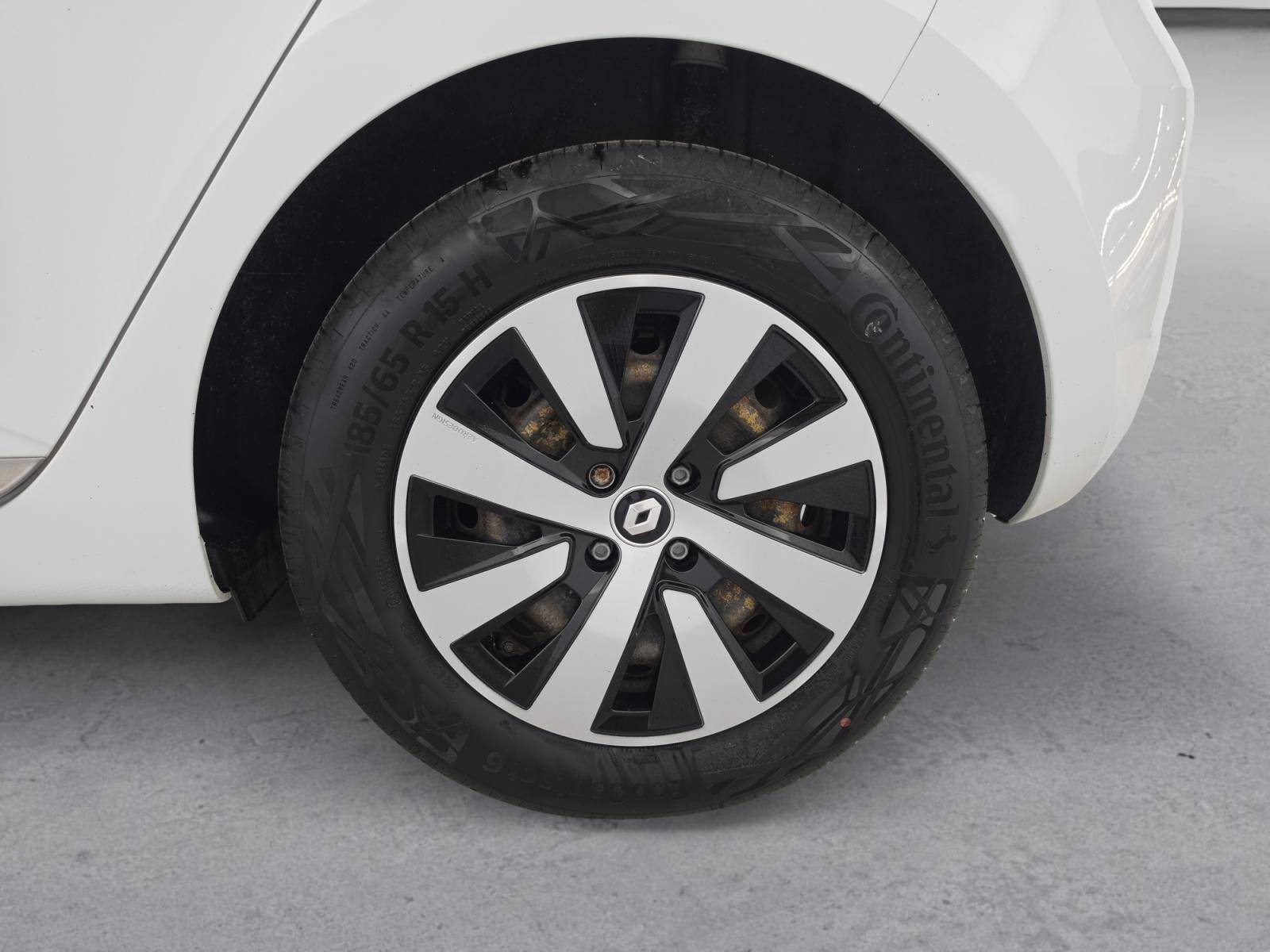 Vente en ligne Renault Clio 5 Clio TCe 90 au prix de 13 790 €
