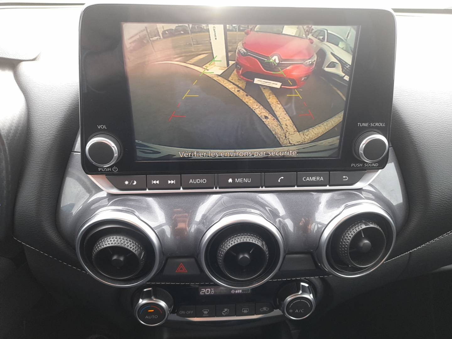 Vente en ligne Nissan Juke F16A SHADOW DIG-T 114 au prix de 18 690 €