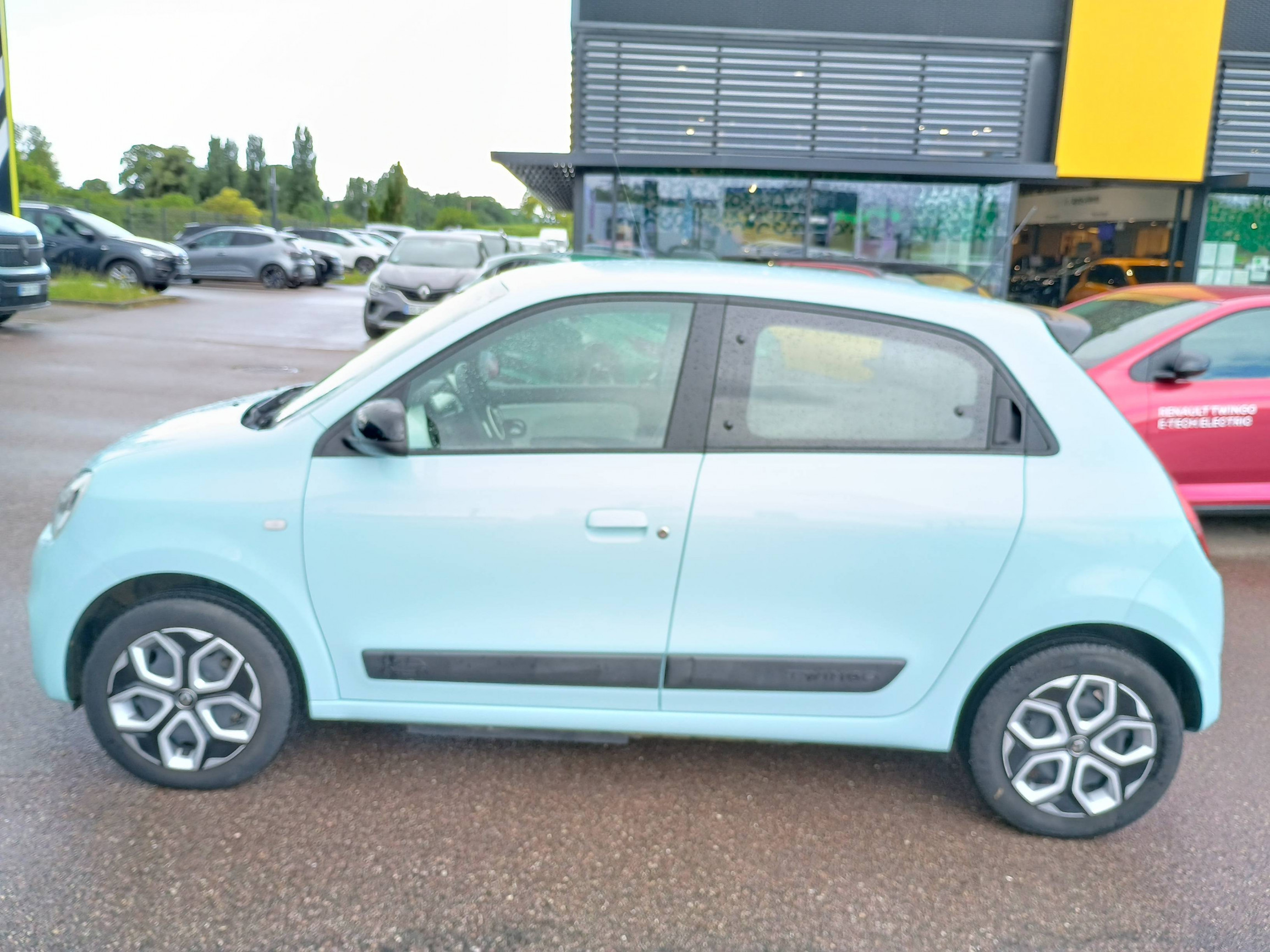 Vente en ligne Renault Twingo Electrique Twingo III E-Tech au prix de 12 991 €