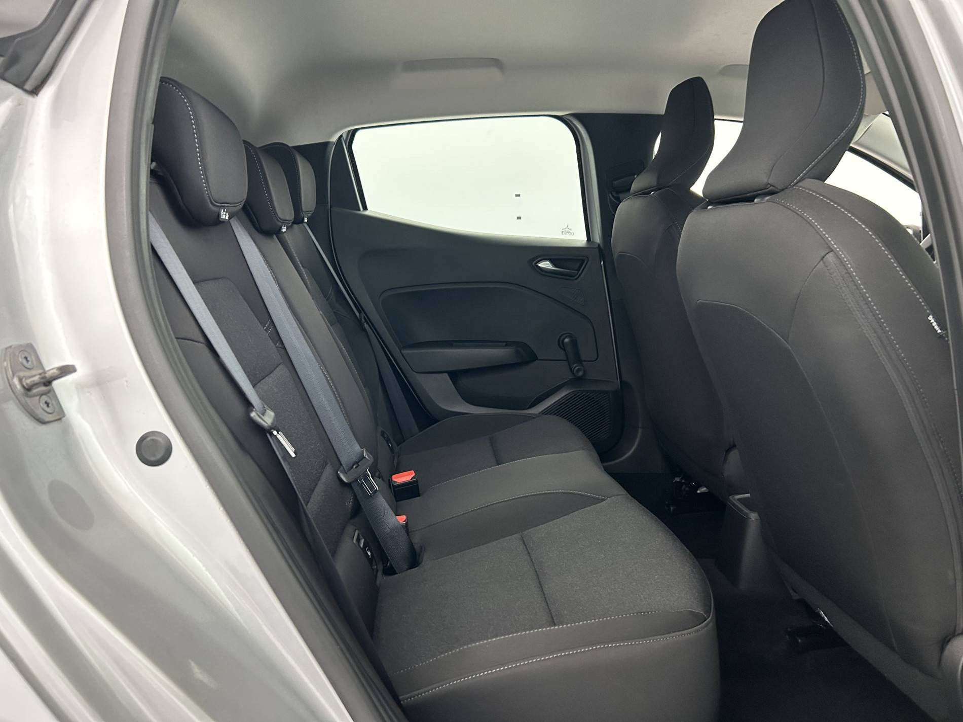 Vente en ligne Renault Clio 5 Clio TCe 90 au prix de 14 990 €