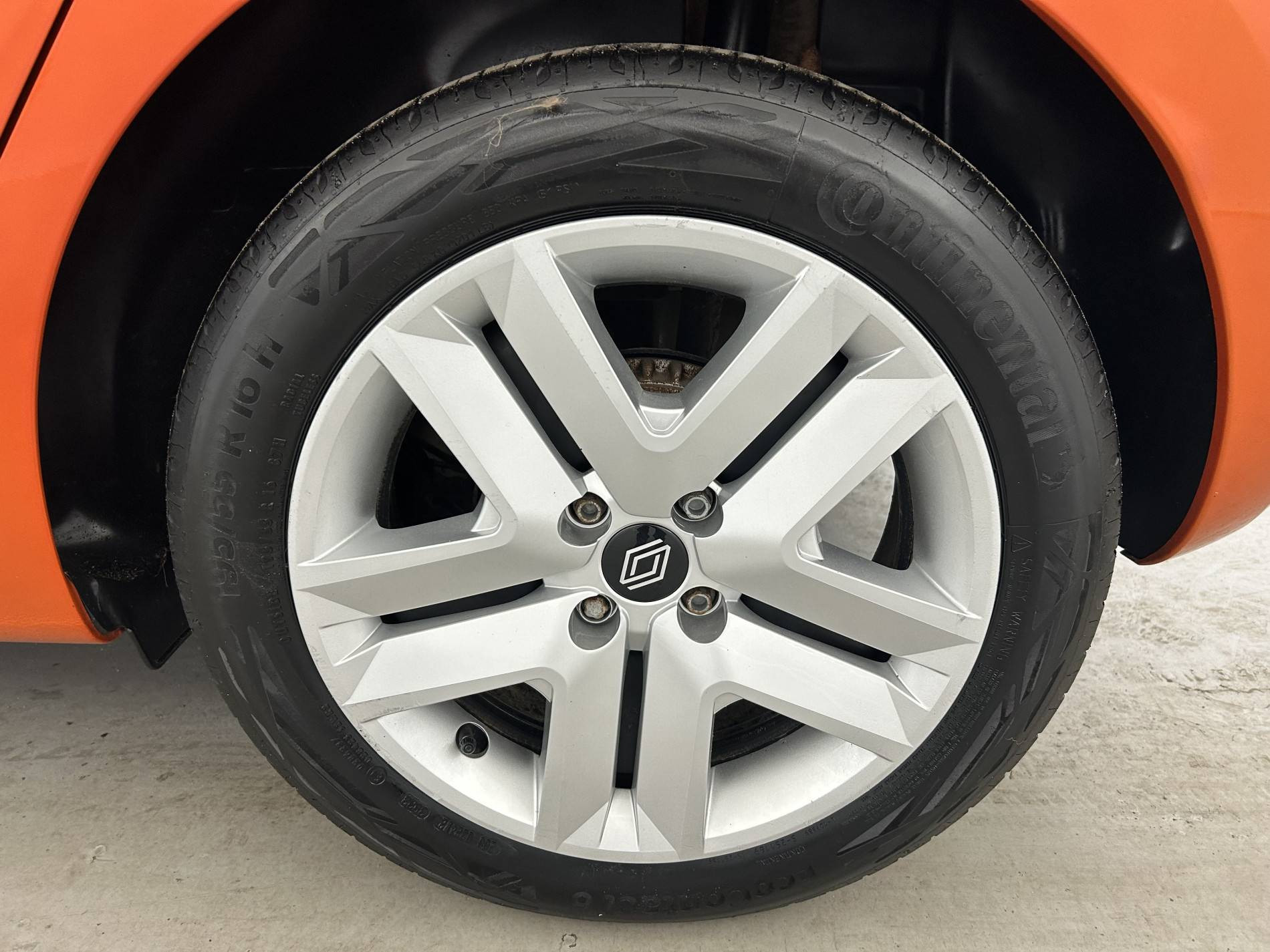 Vente en ligne Renault Clio 5 Clio SCe 65 au prix de 12 990 €