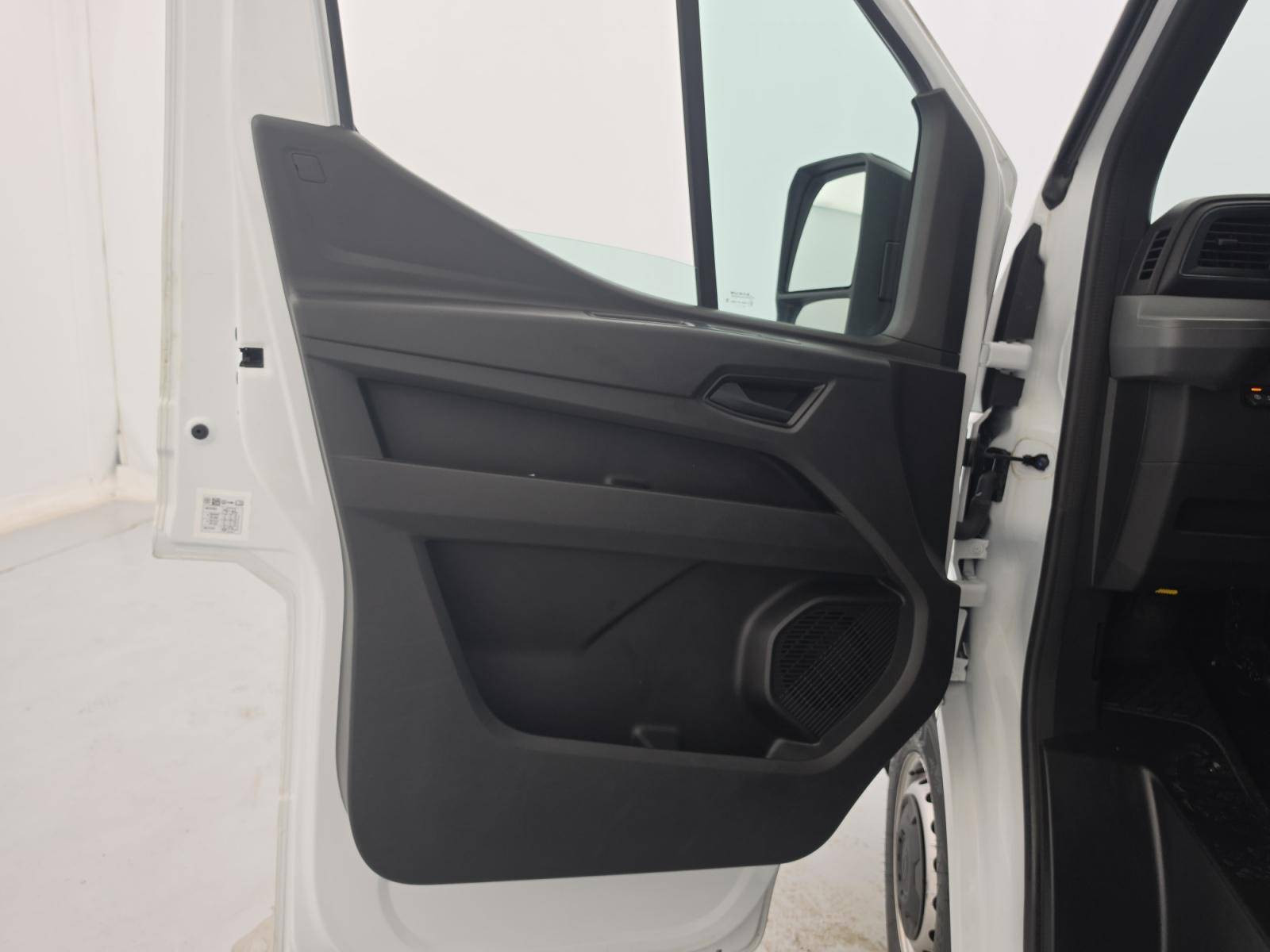 Vente en ligne Renault Master Fourgon MASTER FG BLUE DCI 130 L2H2 3T5 TR au prix de 28 490 €