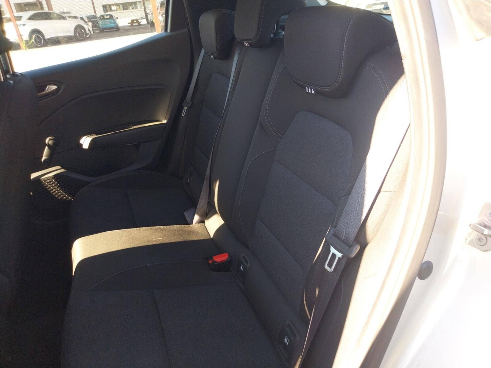 Vente en ligne Renault Clio 5 Clio TCe 90 au prix de 13 490 €