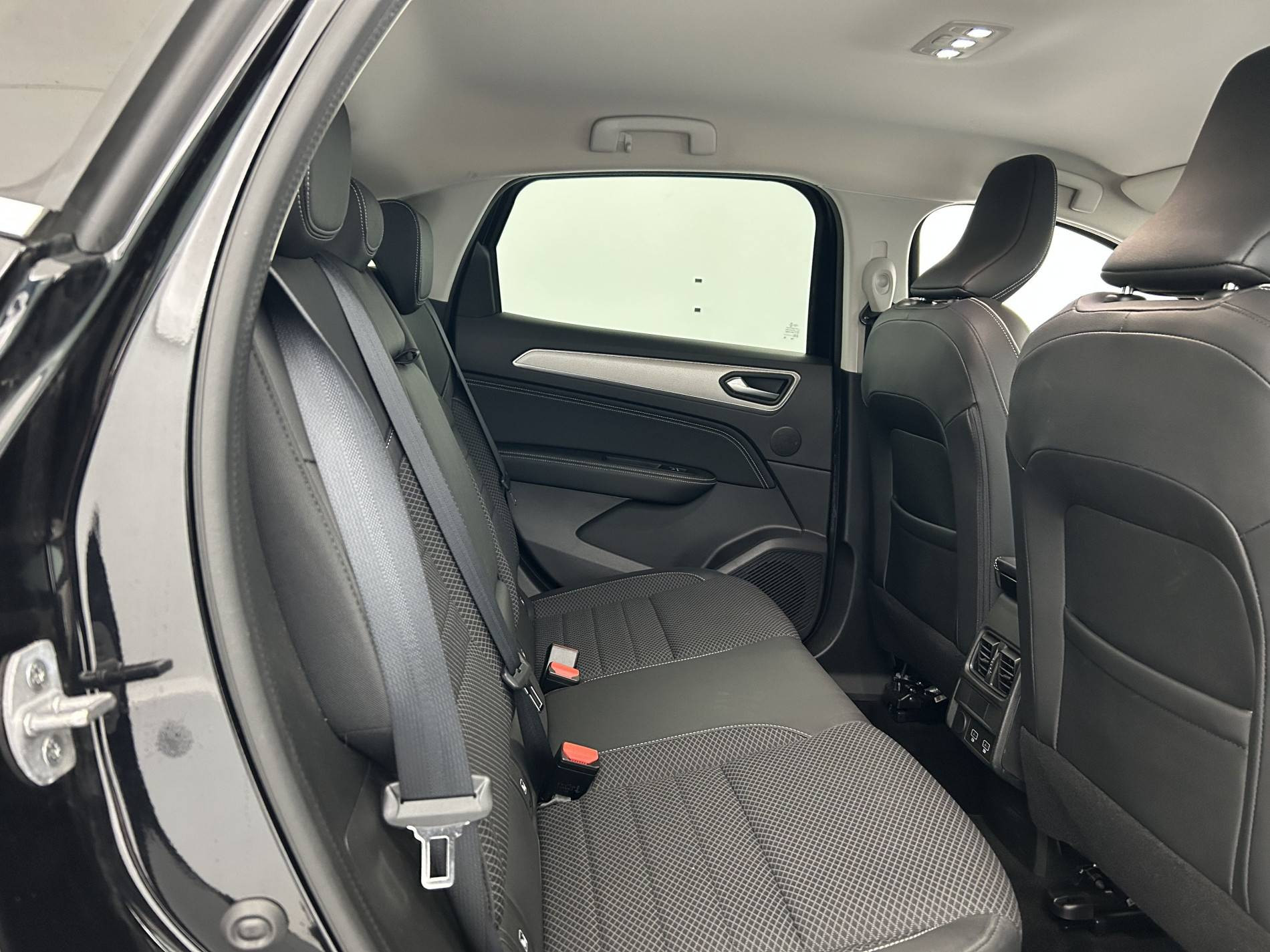 Vente en ligne Renault Arkana  E-Tech 145 - 21B au prix de 19 315 €