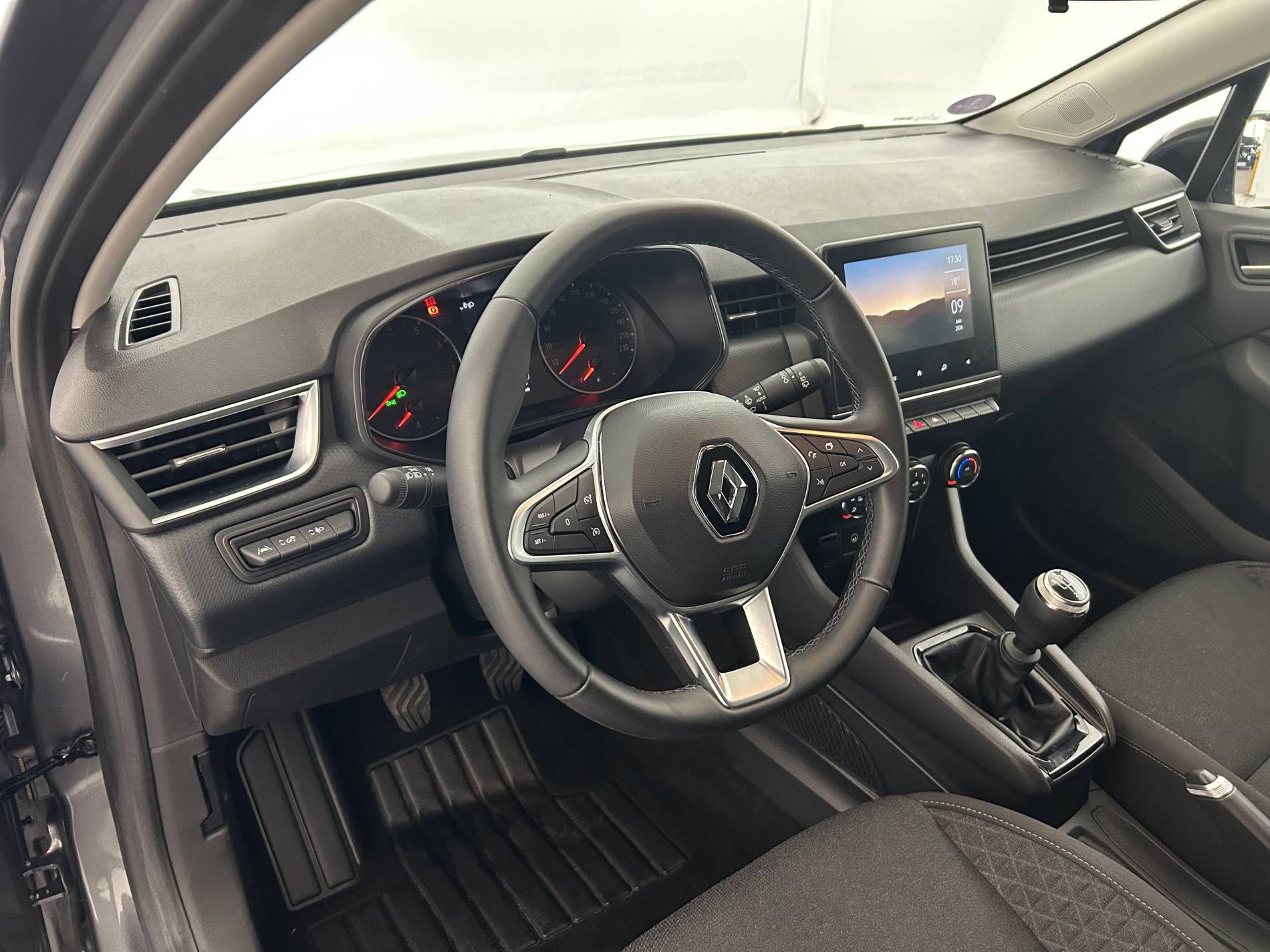 Vente en ligne Renault Clio 5 Clio TCe 90 au prix de 14 790 €