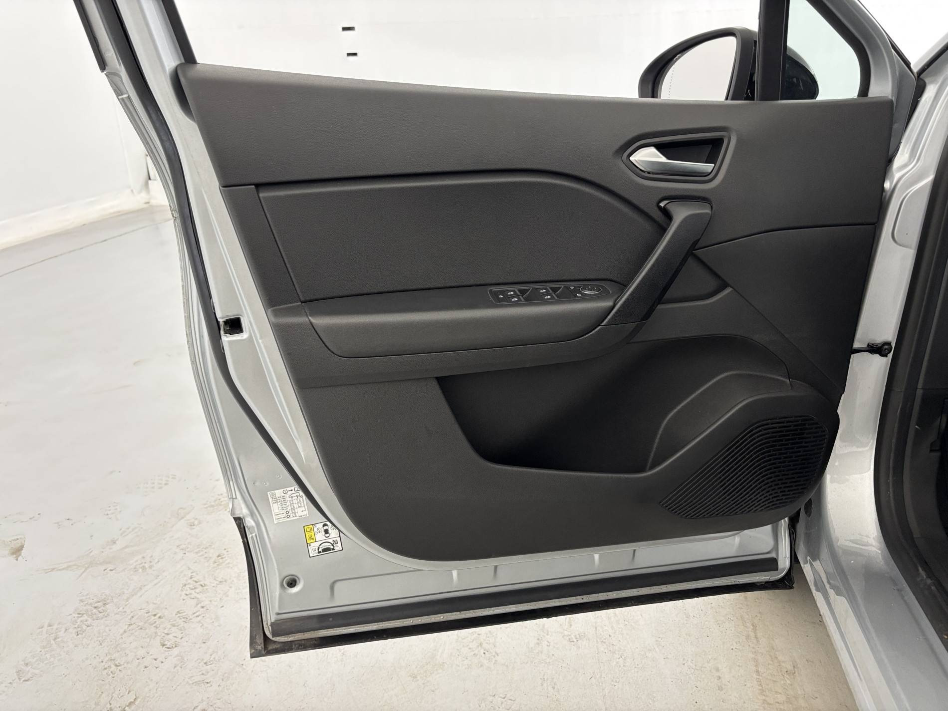 Vente en ligne Renault Captur  E-Tech 145 - 21 au prix de 18 390 €