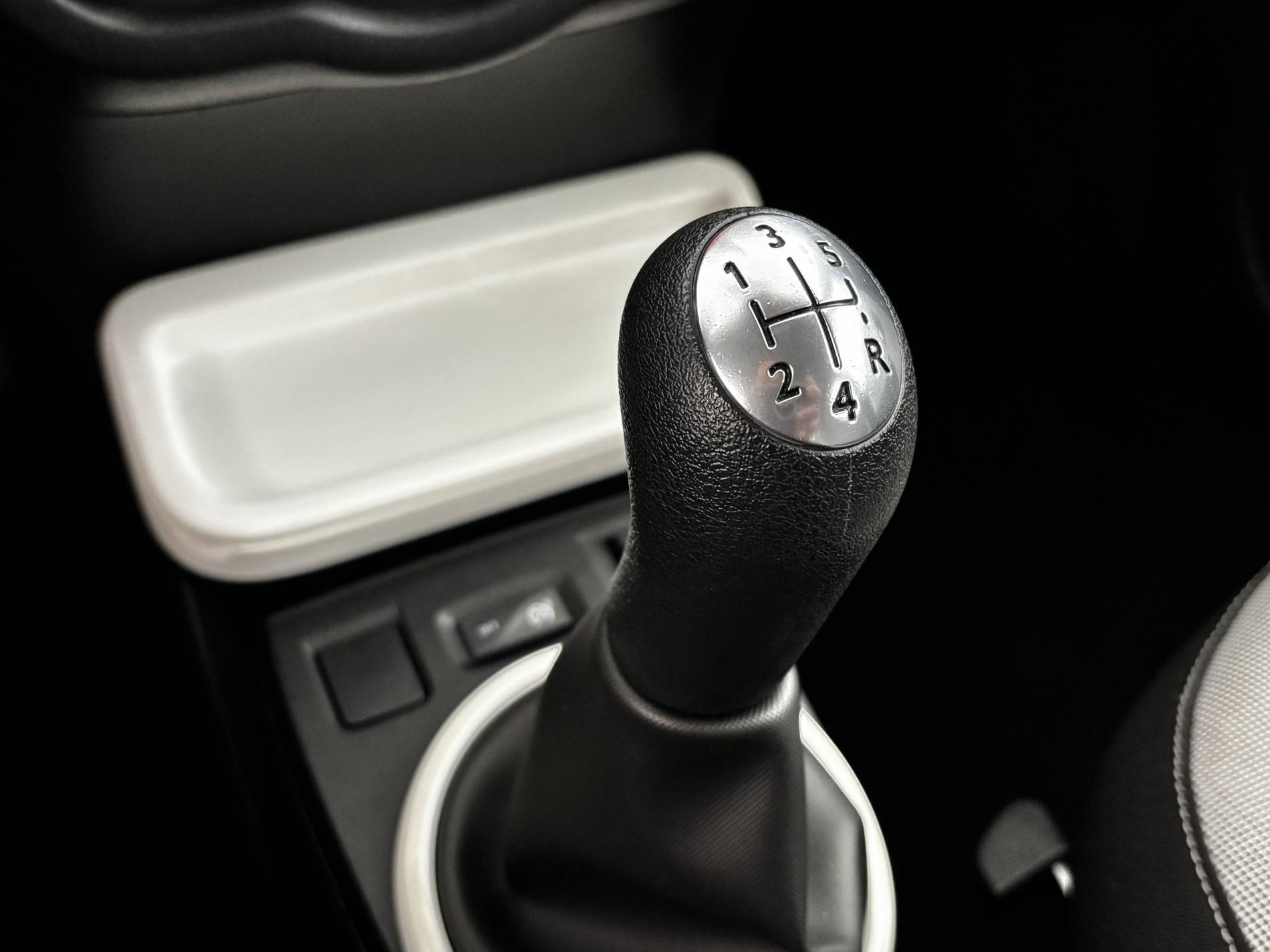 Vente en ligne Renault Twingo 3  1.0 SCe 70 BC au prix de 11 490 €