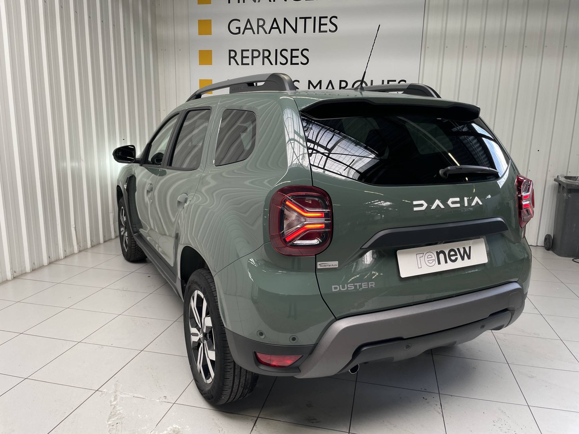 Vente en ligne Dacia Duster  ECO-G 100 4x2 au prix de 17 499 €