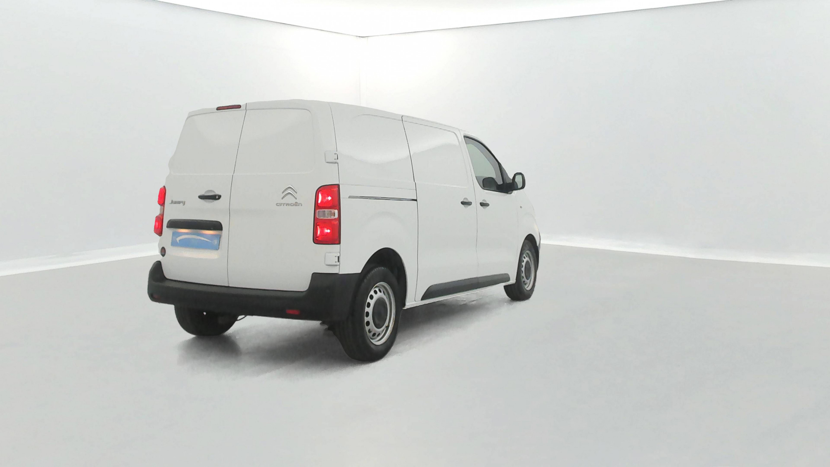 Vente en ligne Citroën Jumper Fourgon JUMPY FGN M BLUEHDI 120 S&S BVM6 au prix de 19 490 €