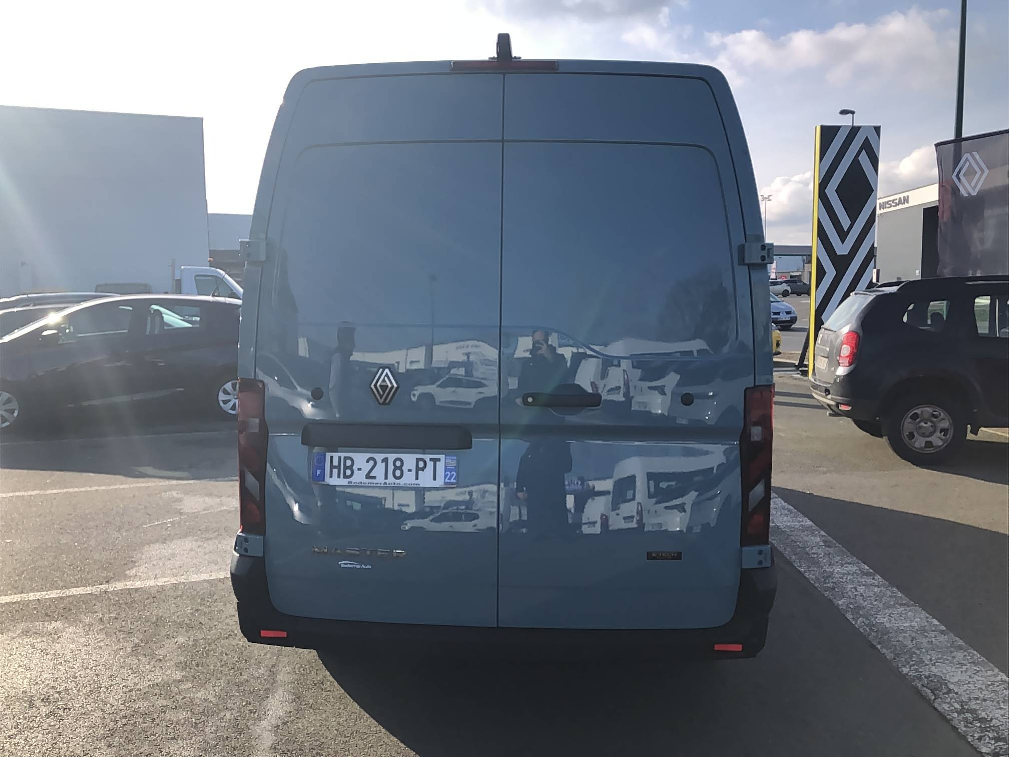 Vente en ligne Renault Master E-Tech MASTER ELECTRIQUE FGN L2H2 3T5 GRANDE AUTONOMIE au prix de 55 590 €